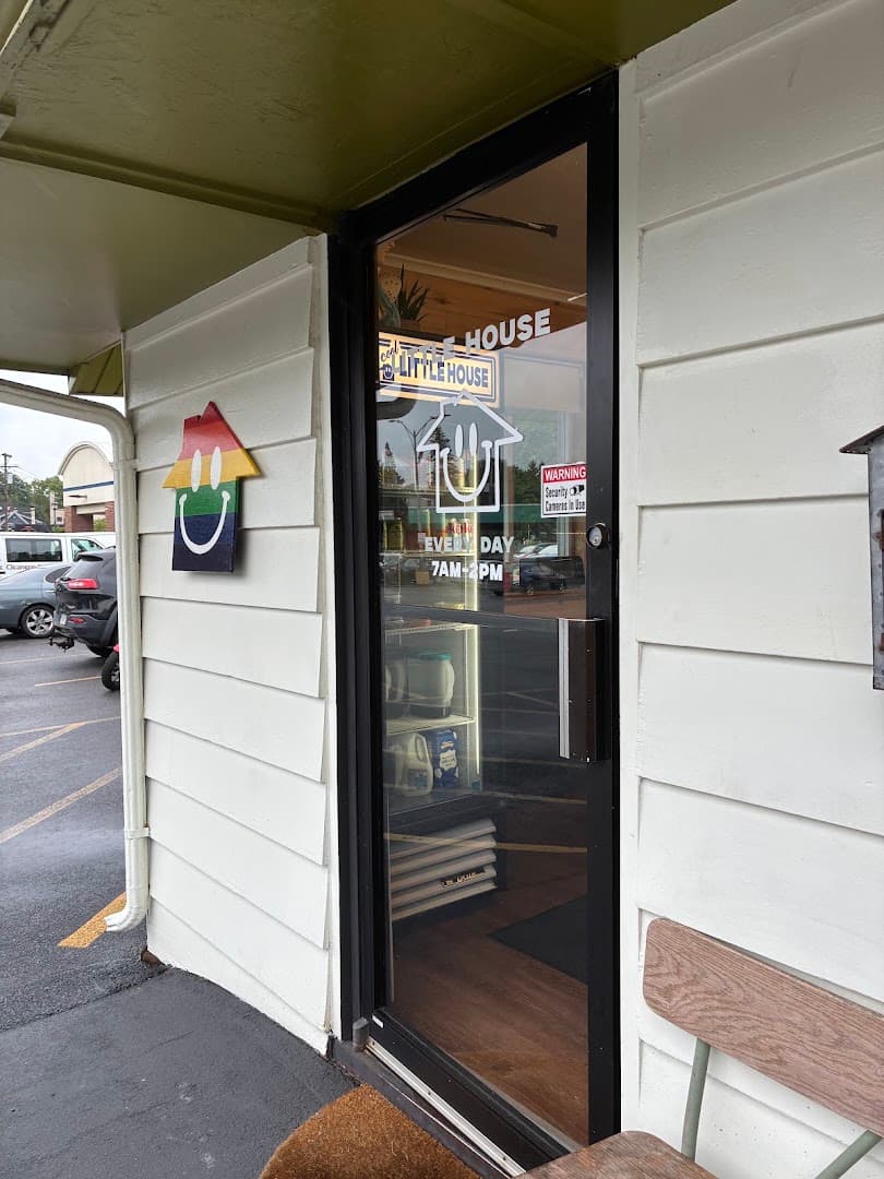 Little House Roc - specialty coffee shop in Rochester