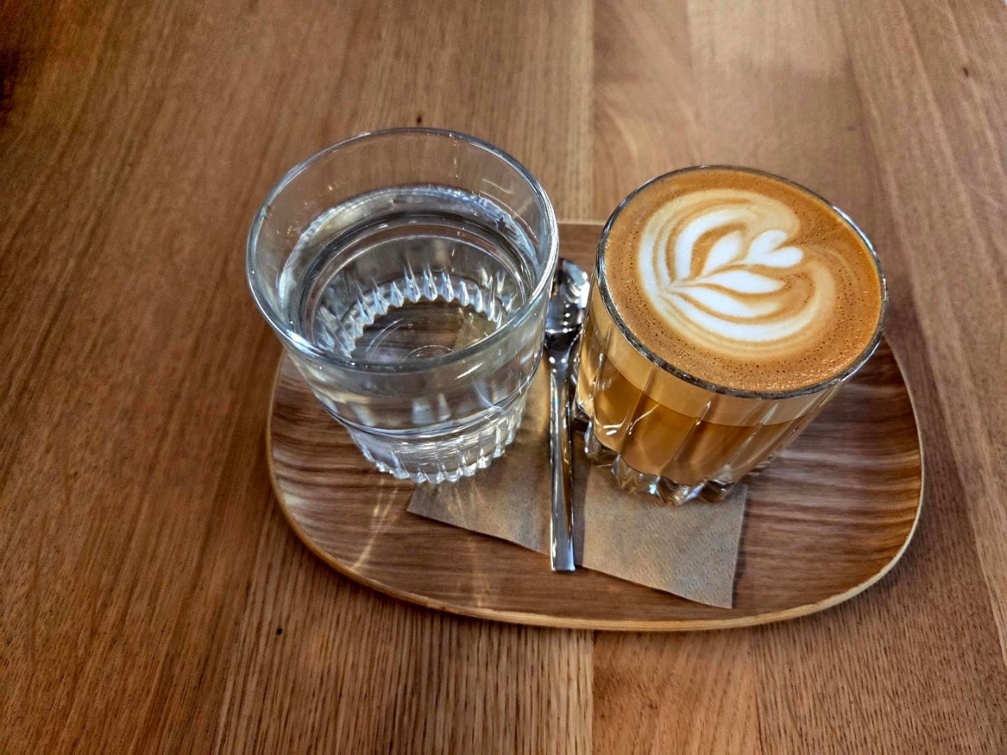 CAFE TONE BISTRO - specialty coffee shop in Prague