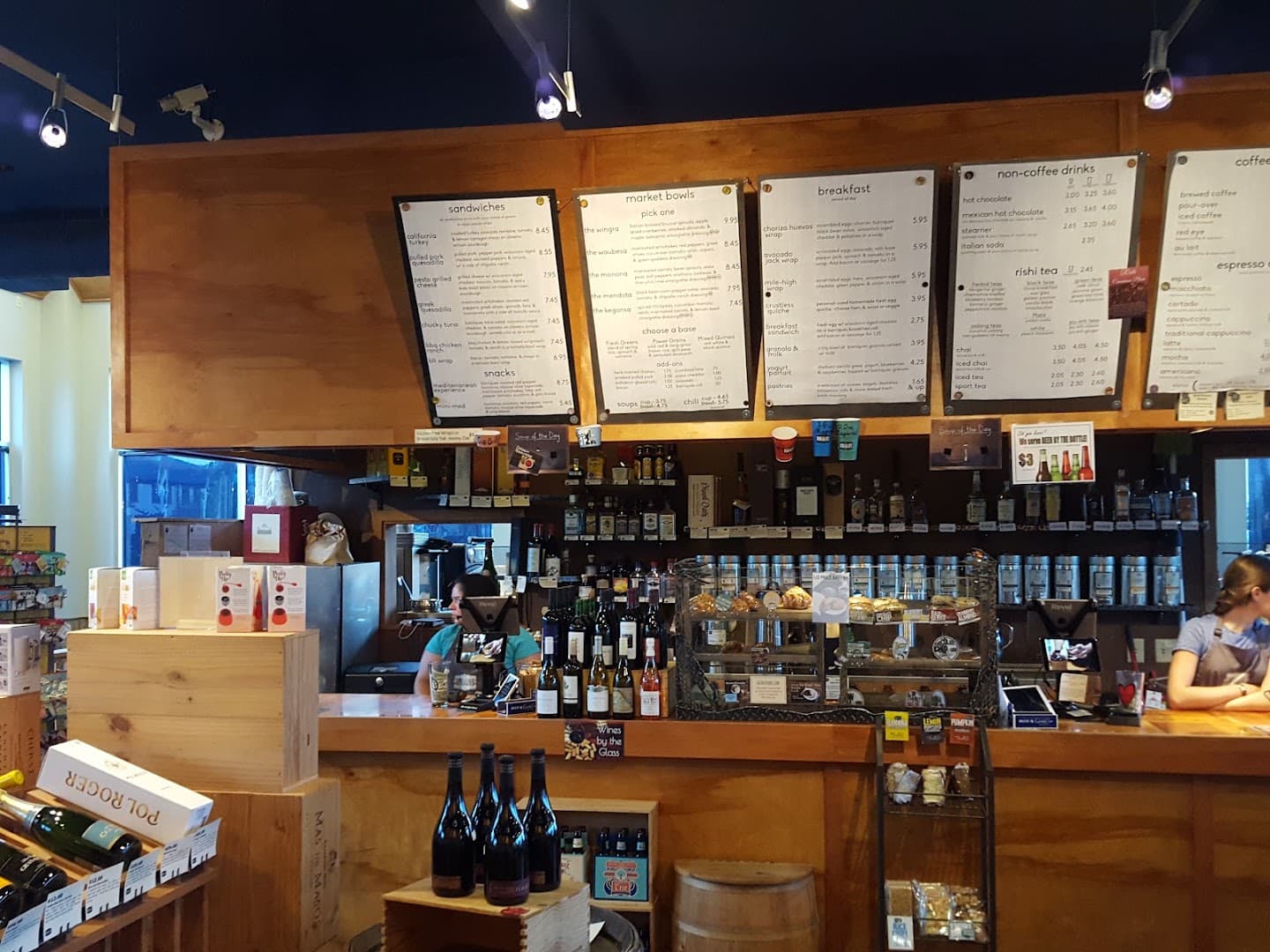 Interior of Barriques - Middleton, specialty coffee shop in Madison