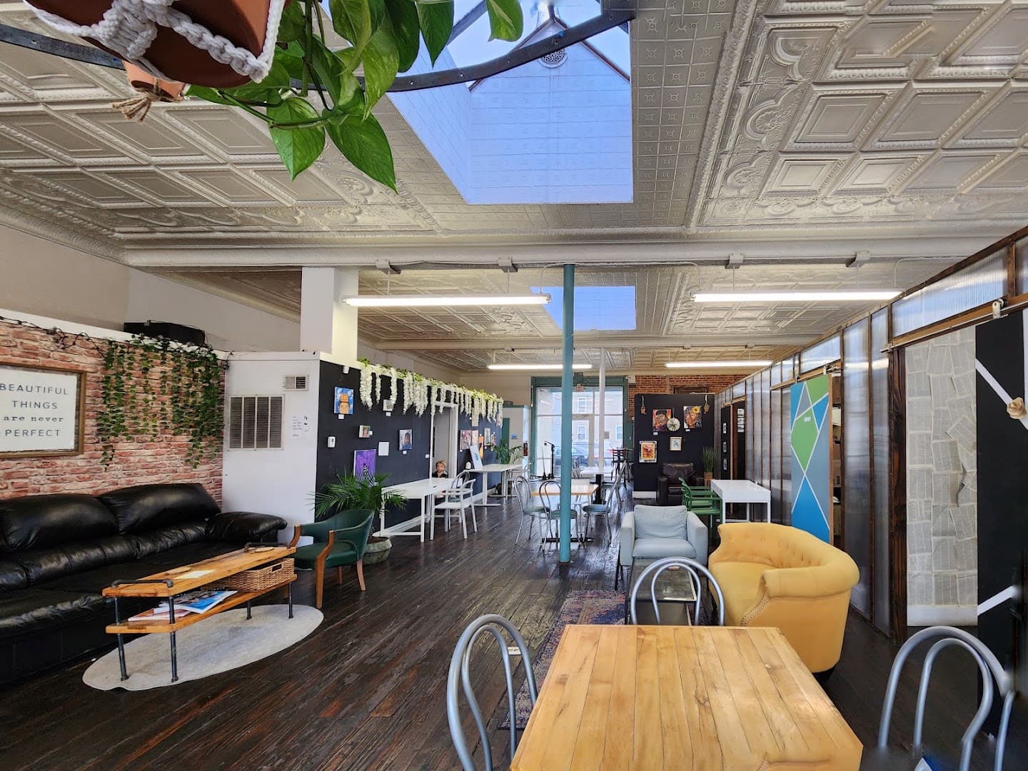 Bottoms Up Coffee - specialty coffee shop in Columbus