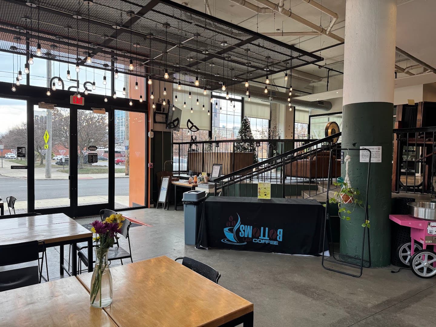 Bottoms Up Coffee - specialty coffee shop in Columbus