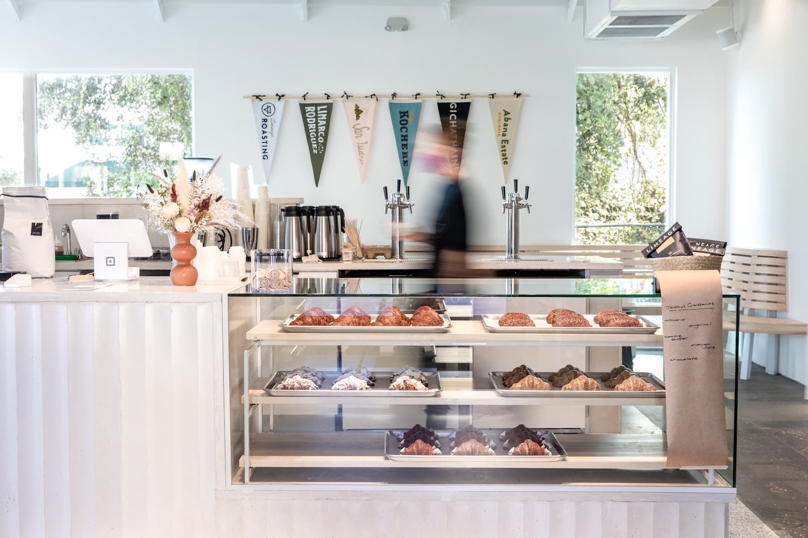 Lineage Coffee Roasting - specialty coffee shop in Orlando