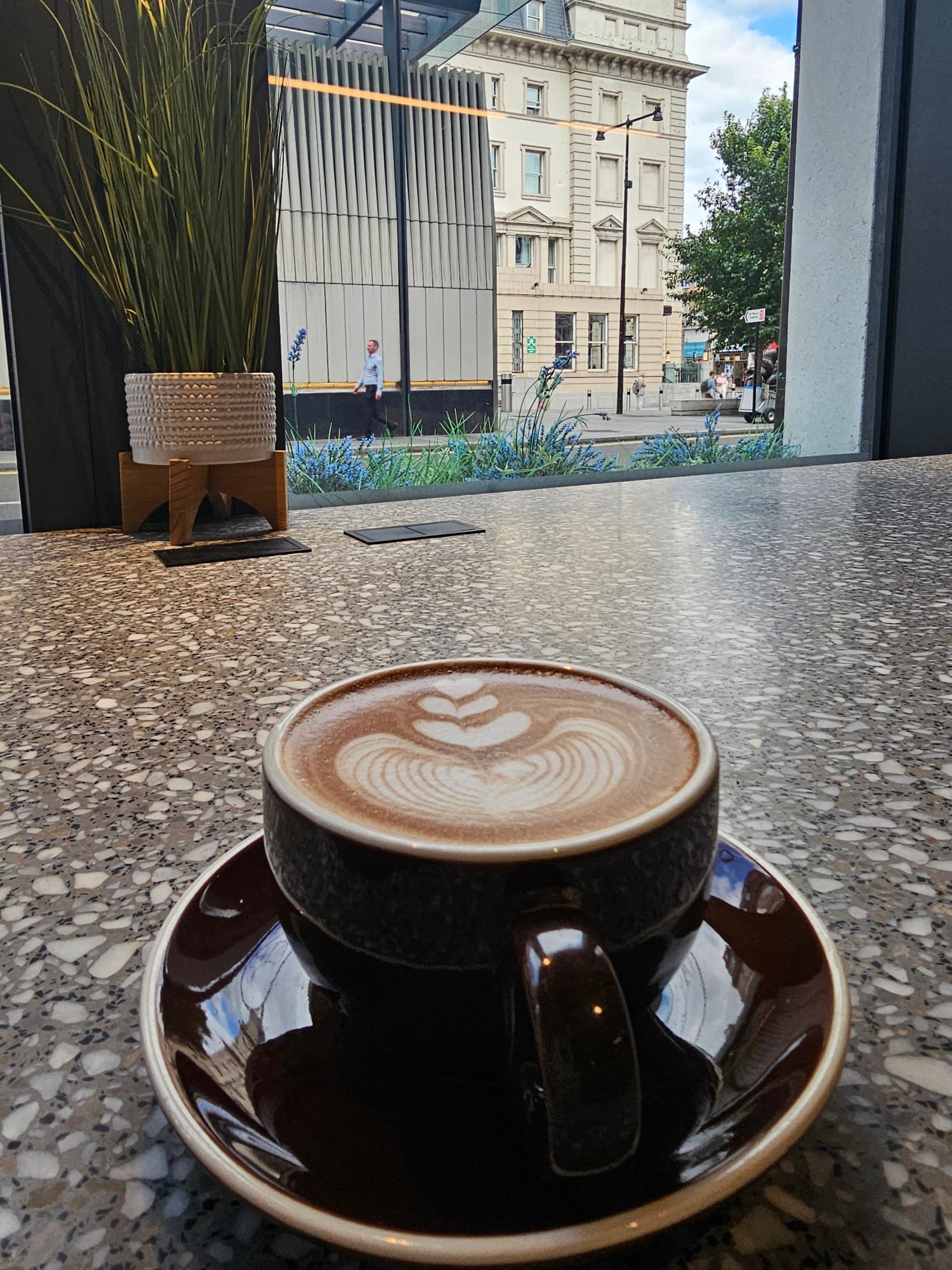 Coffee at Treelogy Speciality Coffee Paddington, specialty coffee shop in London