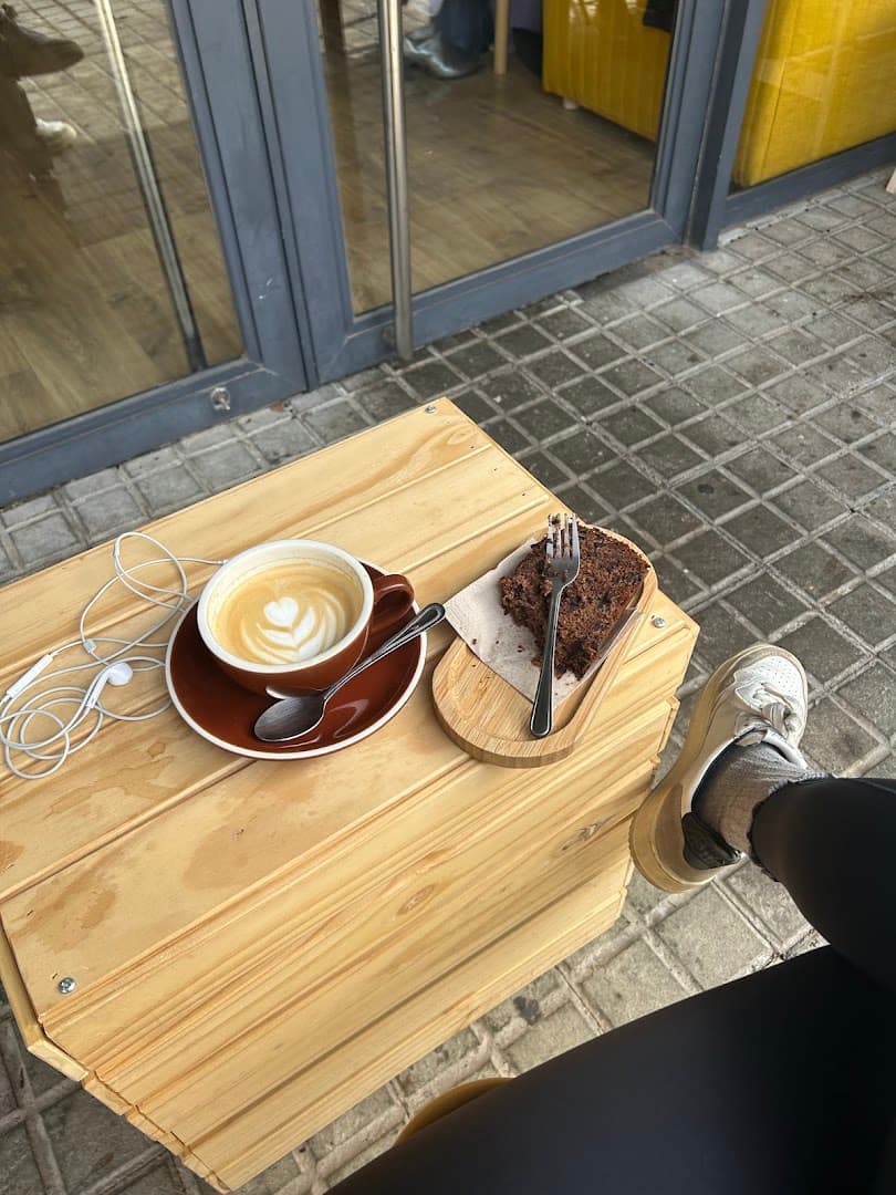 Ombú specialty coffee shop in Barcelona - photo 8