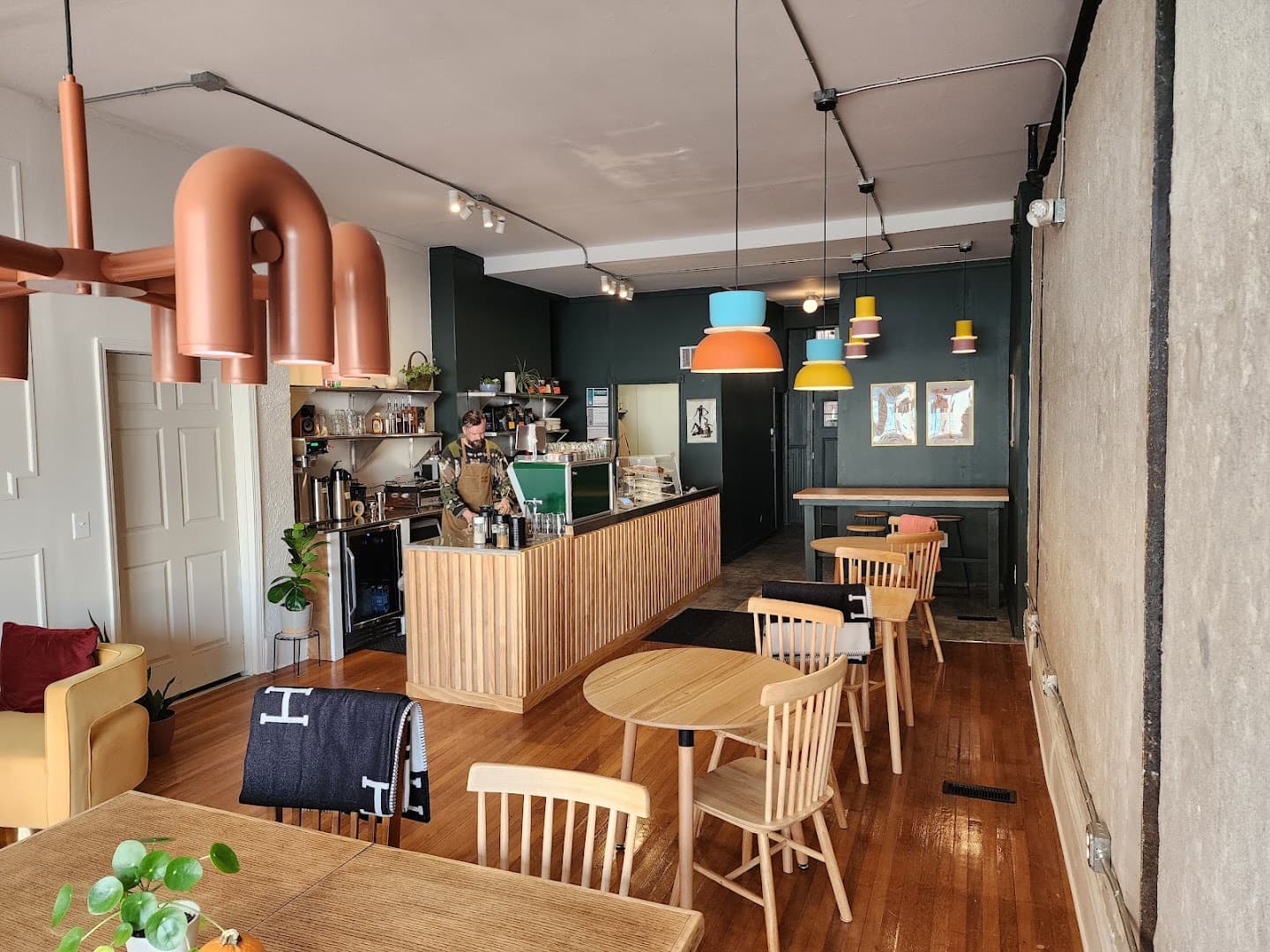 Decent Detroit specialty coffee shop in Detroit - photo 2