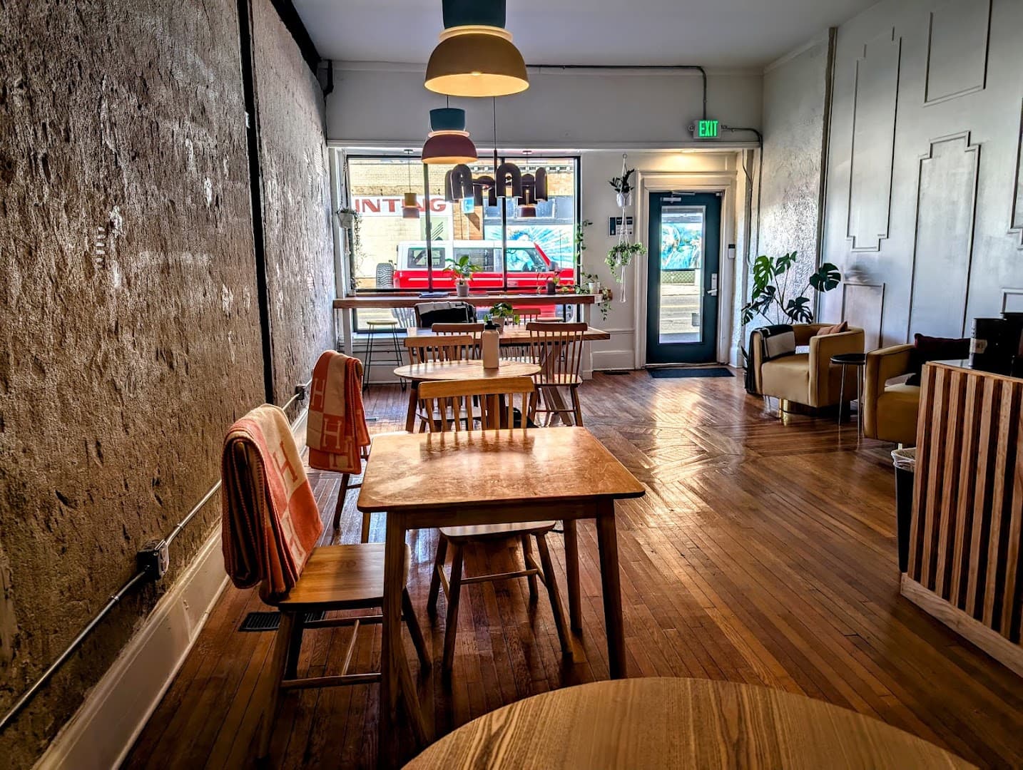 Decent Detroit specialty coffee shop in Detroit - photo 3
