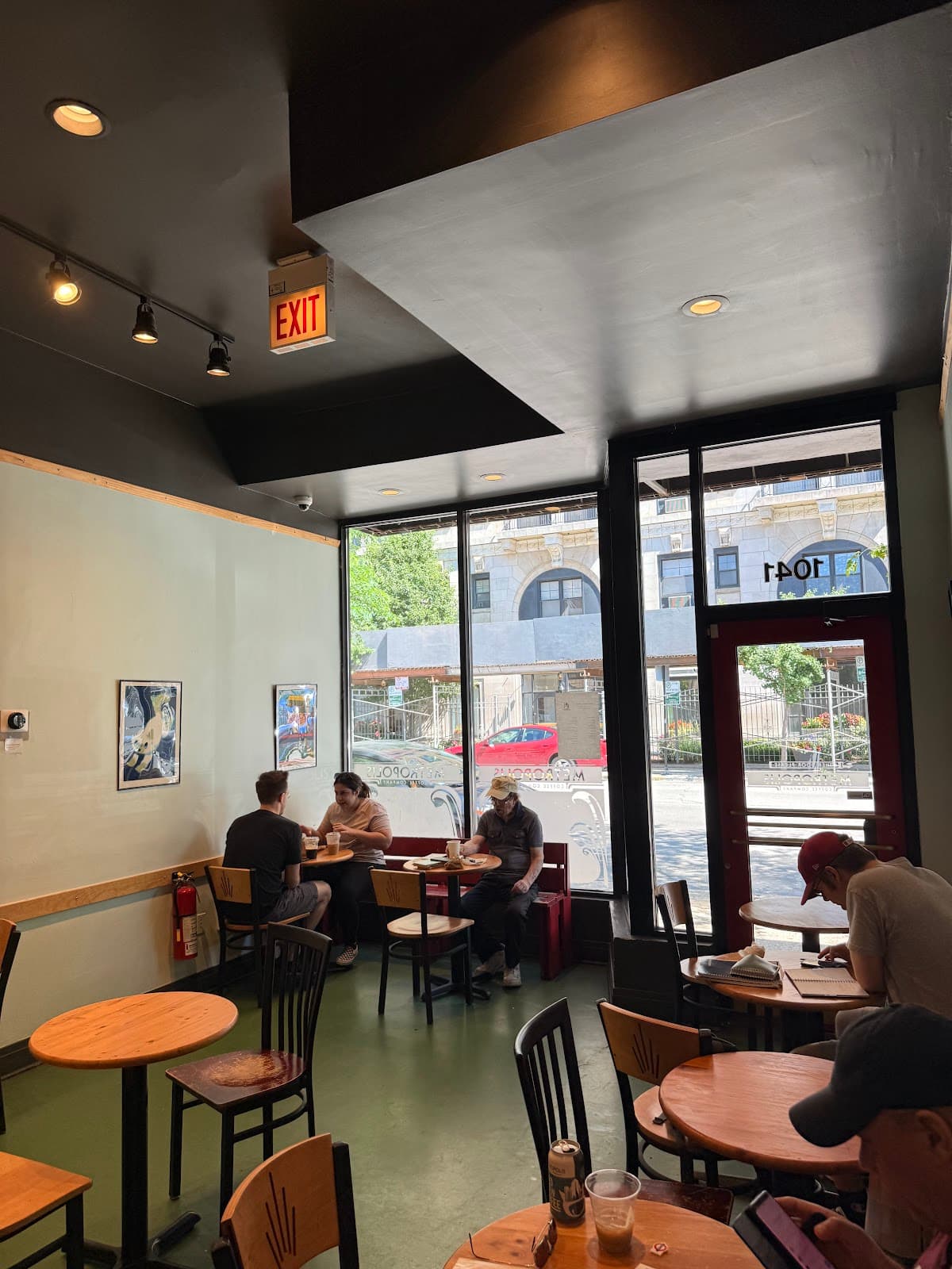 Metropolis Coffee Company specialty coffee shop in Chicago - photo 6
