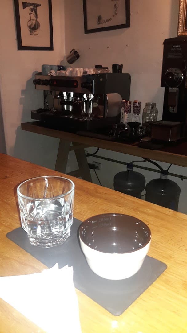 Interior of Pólvora Café, specialty coffee shop in Mexico City