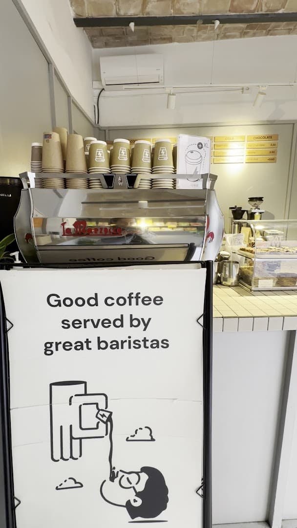Syra Coffee | Cafeteria Sarrià specialty coffee shop in Barcelona - photo 5