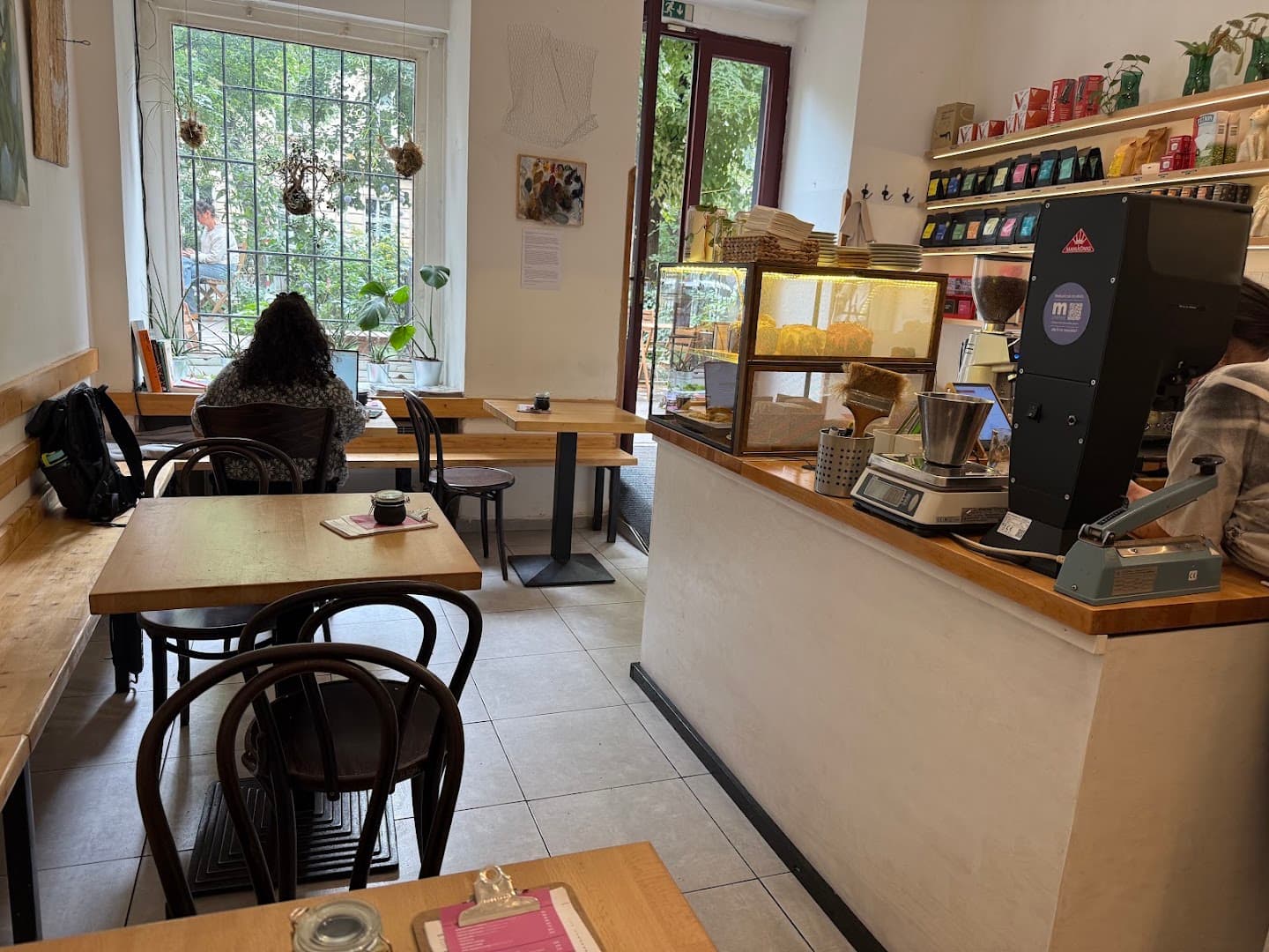 Interior of mamacoffee Londýnská, specialty coffee shop in Prague
