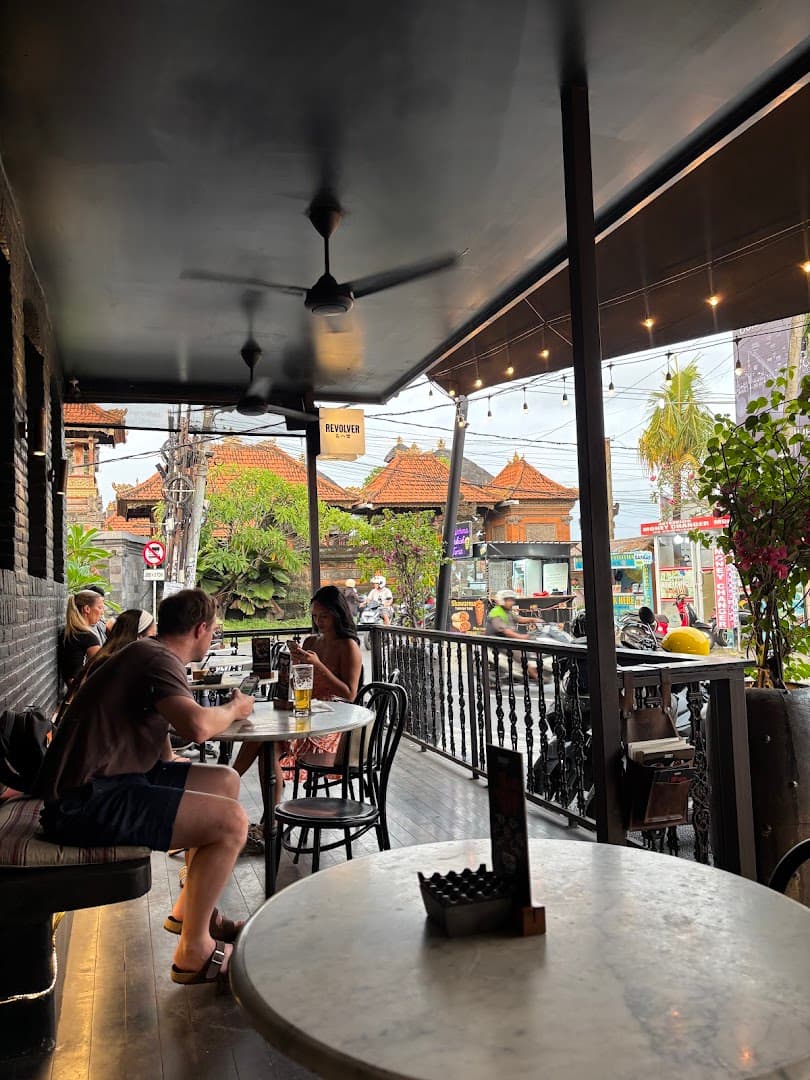 Revolver Canggu - specialty coffee shop in Bali