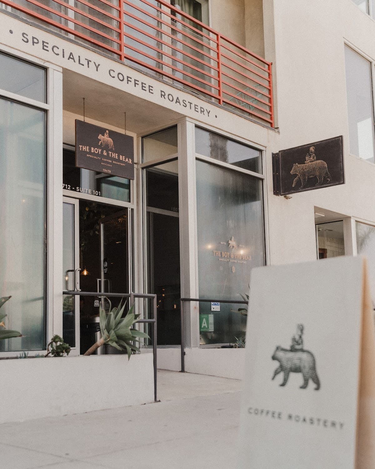 The Boy & The Bear - Coffee Roastery specialty coffee shop in Los Angeles - photo 5