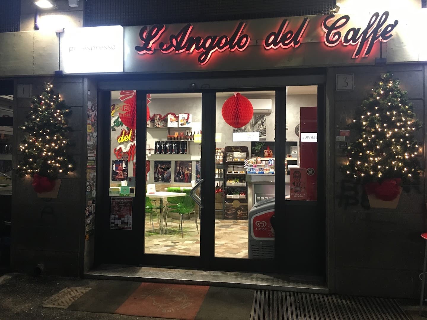 Storefront of L' Angolo Del Caffe'-Specialty coffee shop, specialty coffee shop in Rome
