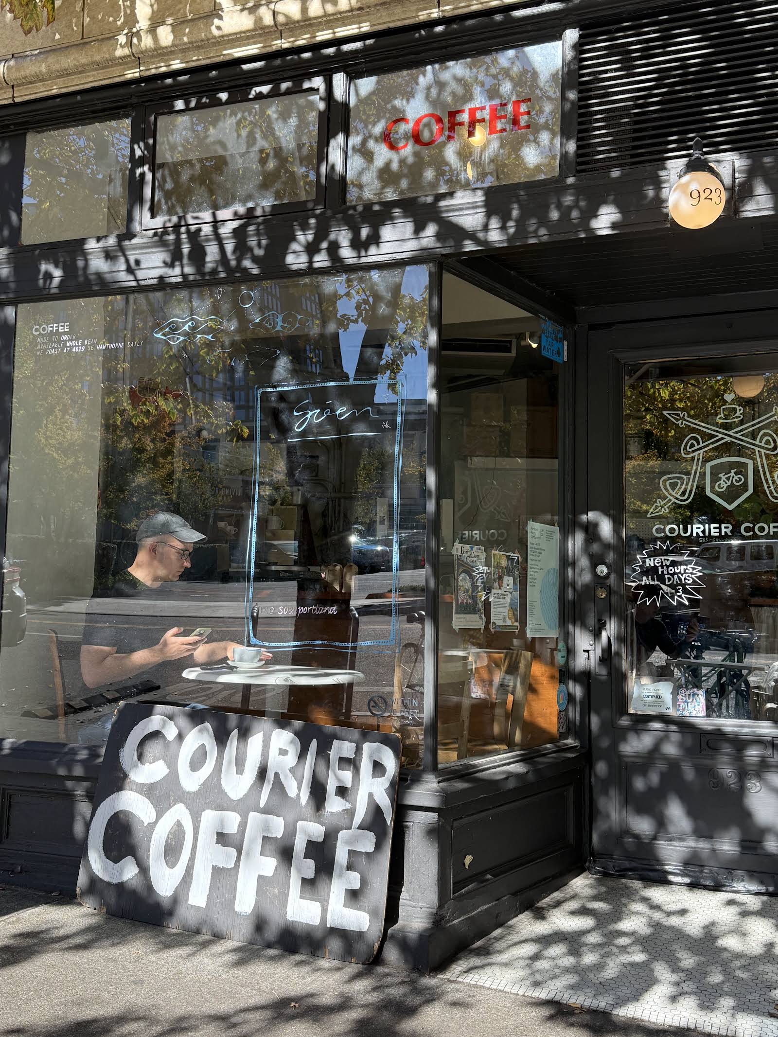 Courier Coffee specialty coffee shop in Portland - photo 8