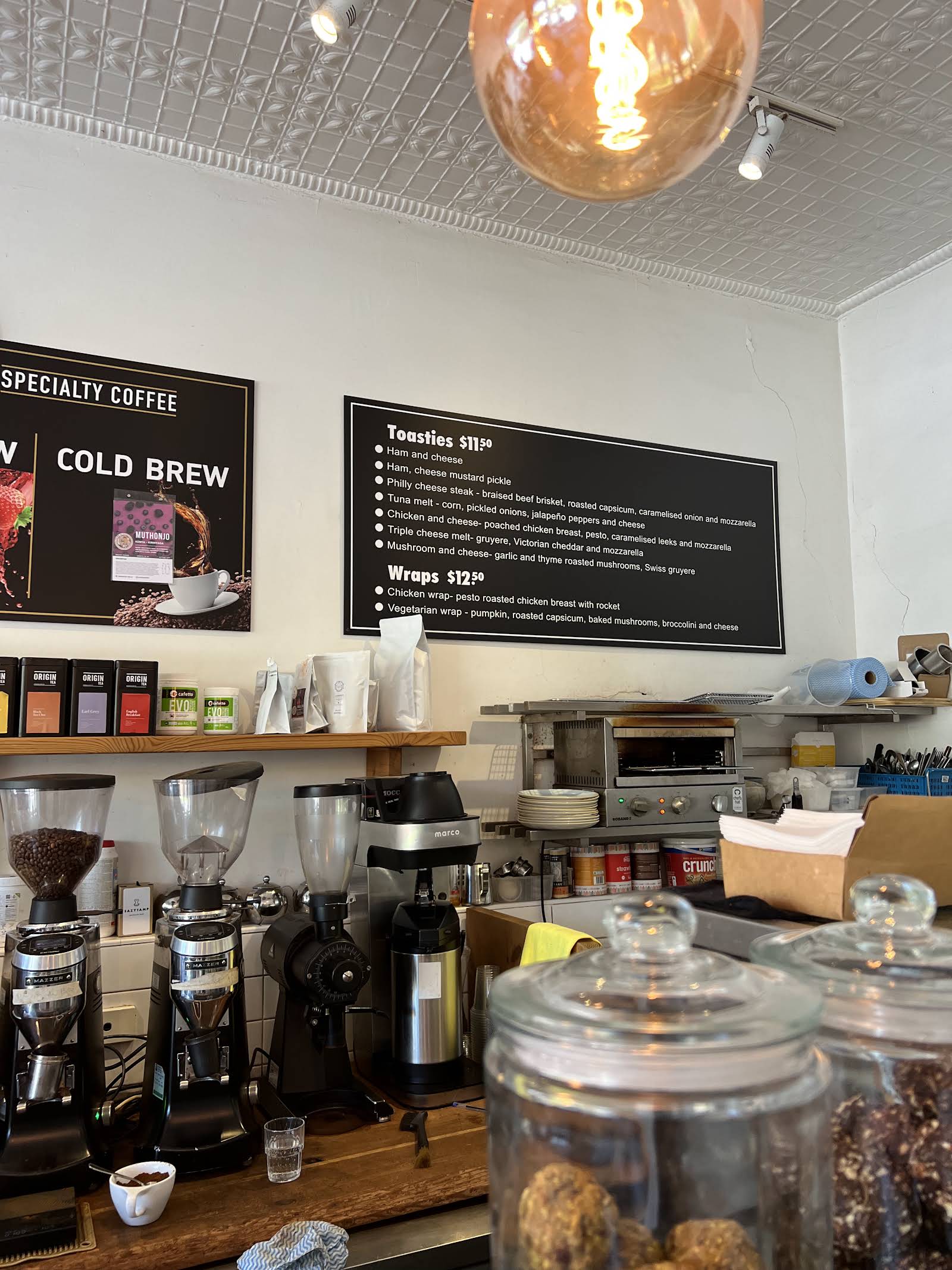 Superrandom - specialty coffee shop in Brighton