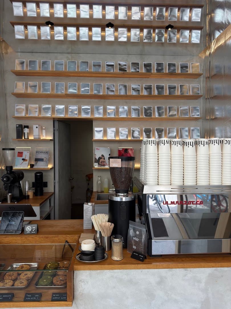 WHITE Coffee - Paris 3 - specialty coffee shop in Paris