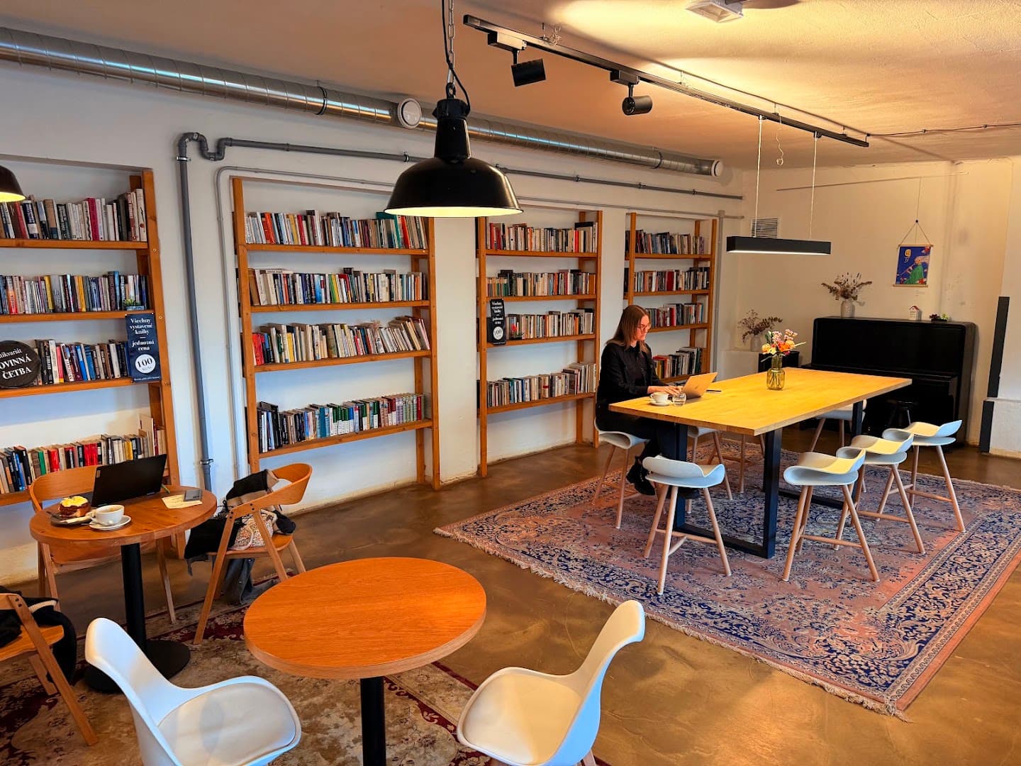 Zrno Zrnko Čestmírova - specialty coffee shop in Prague