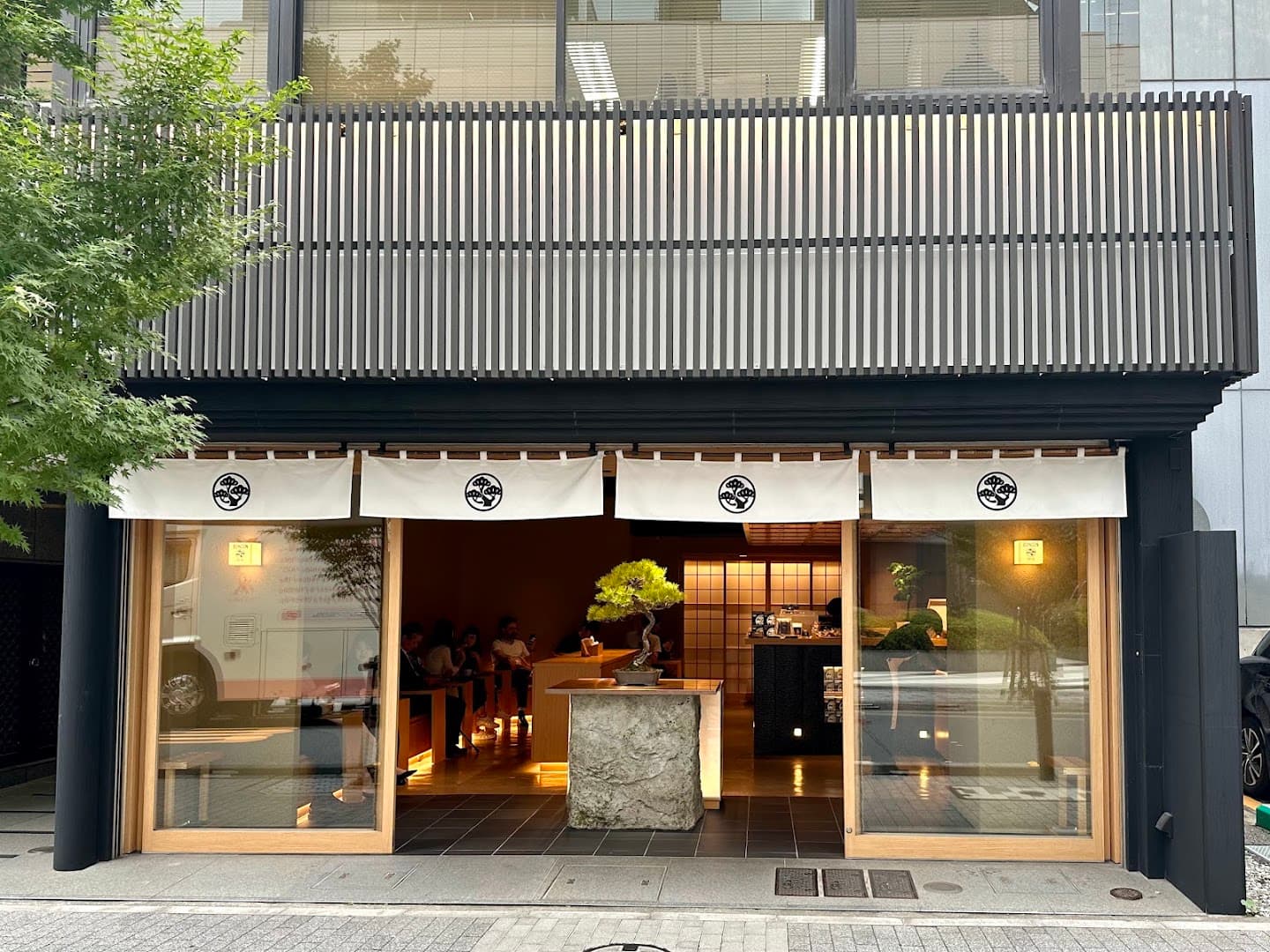 Storefront of BONGEN COFFEE Tokyo Nihonbashi, specialty coffee shop in Tokyo