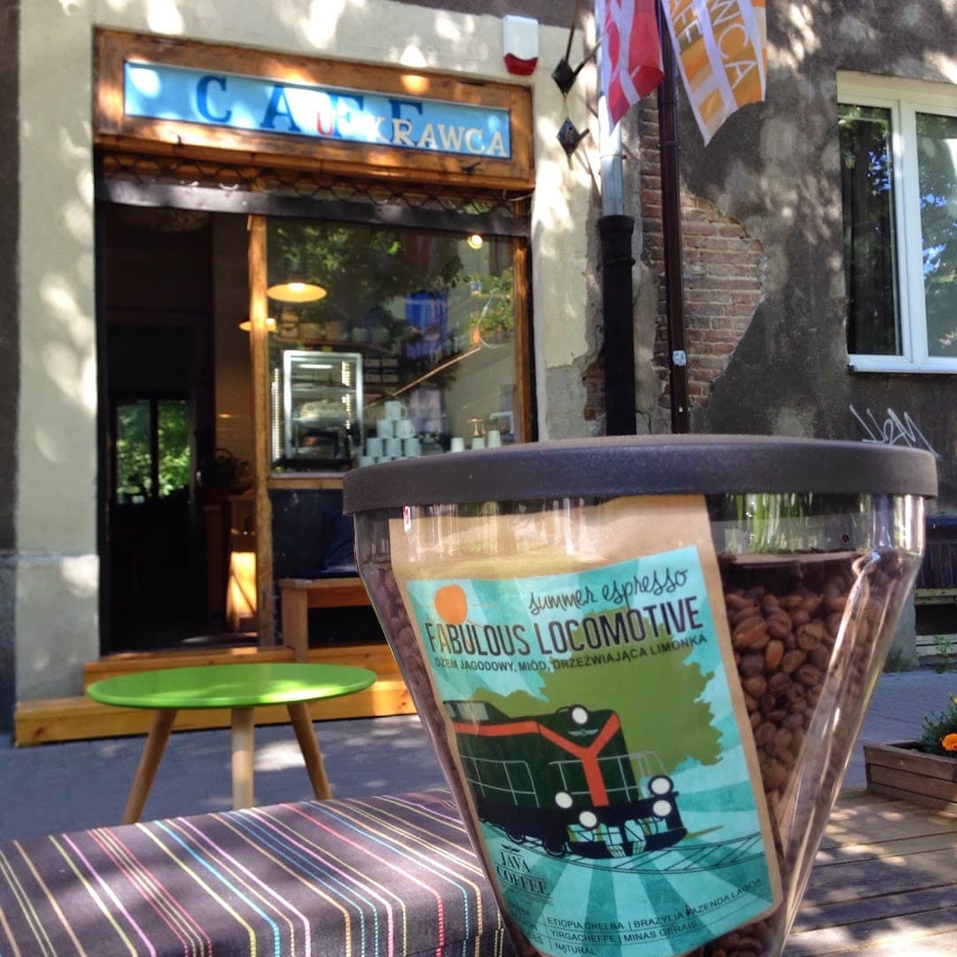 Storefront of U Krawca Café, specialty coffee shop in Warsaw