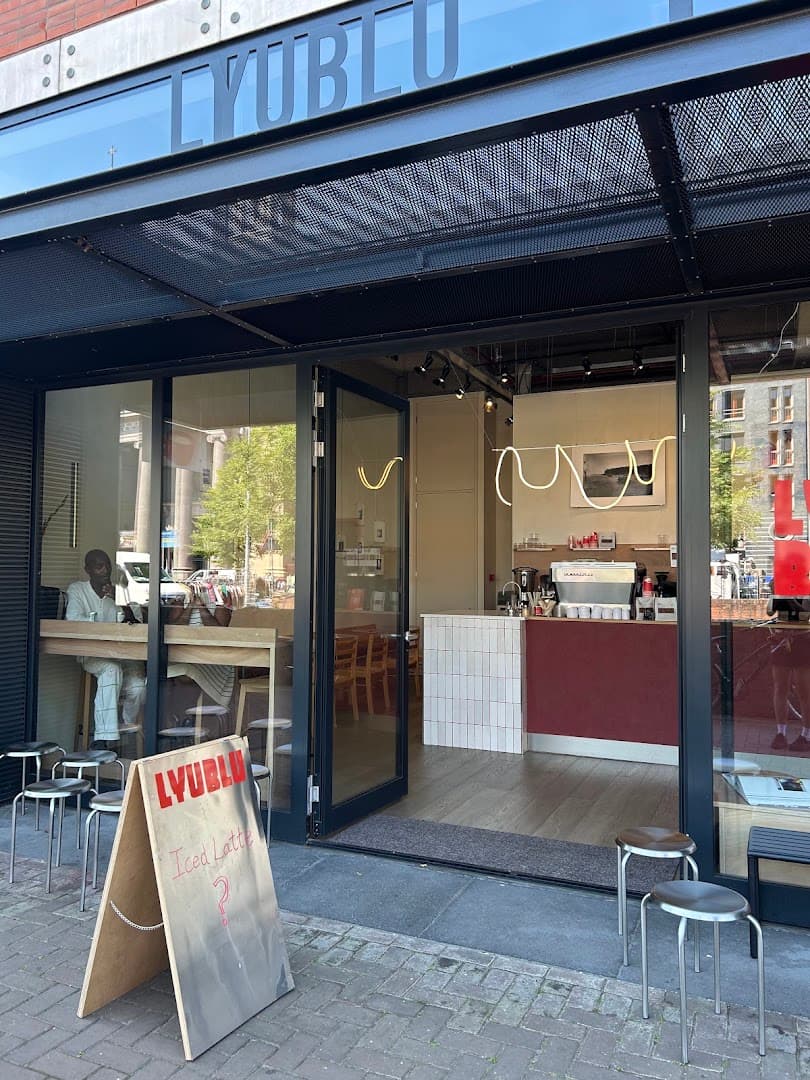 LYUBLU - specialty coffee shop in Amsterdam