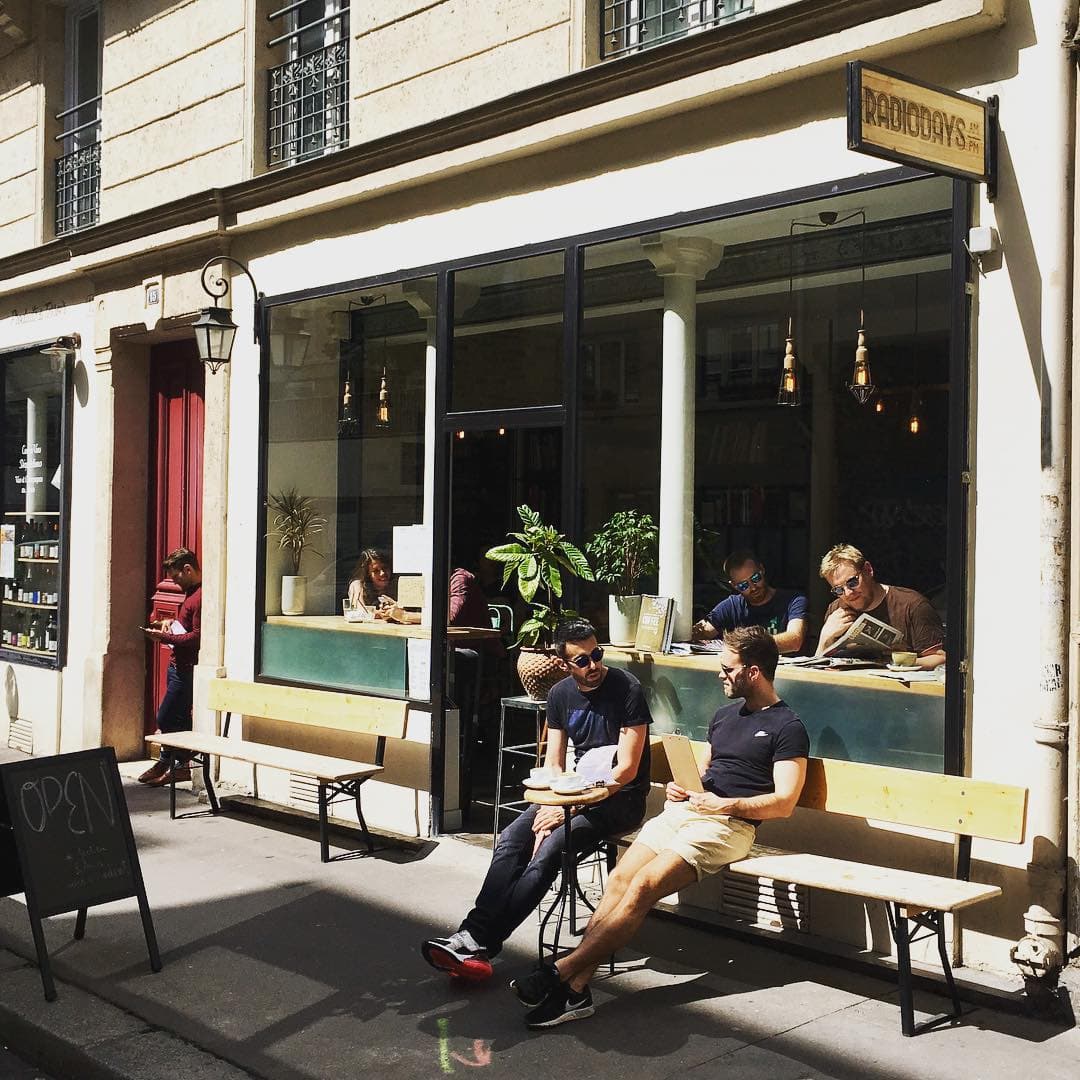 Radiodays - specialty coffee shop in Paris