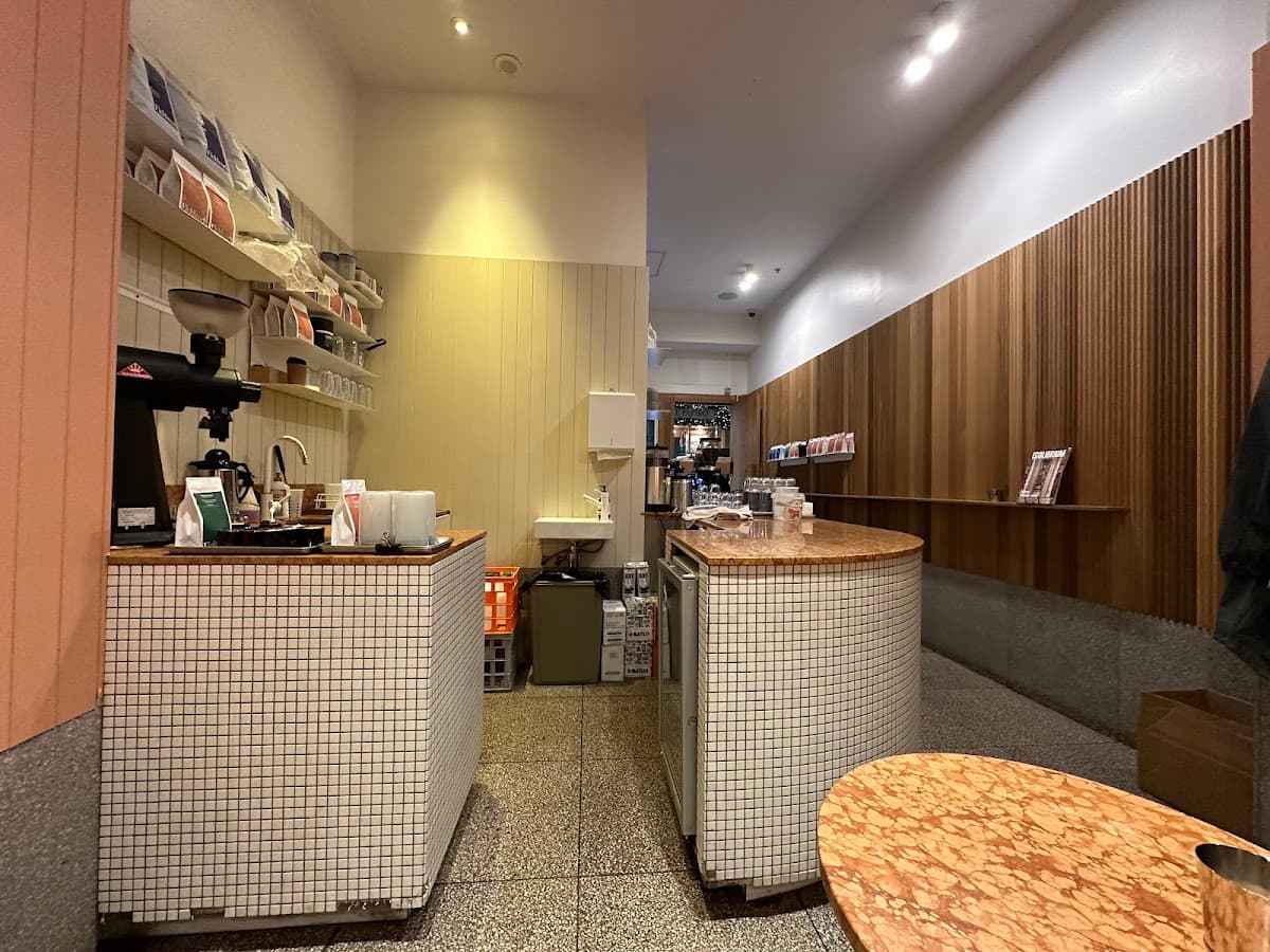 Fieldwork Coffee - specialty coffee shop in Degraves Street
