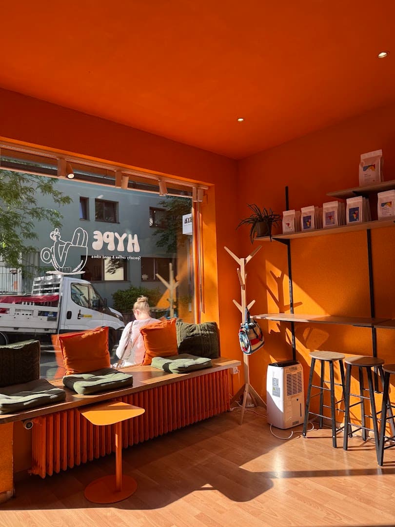 Hype specialty coffee & good vibes - specialty coffee shop in Kreis 6