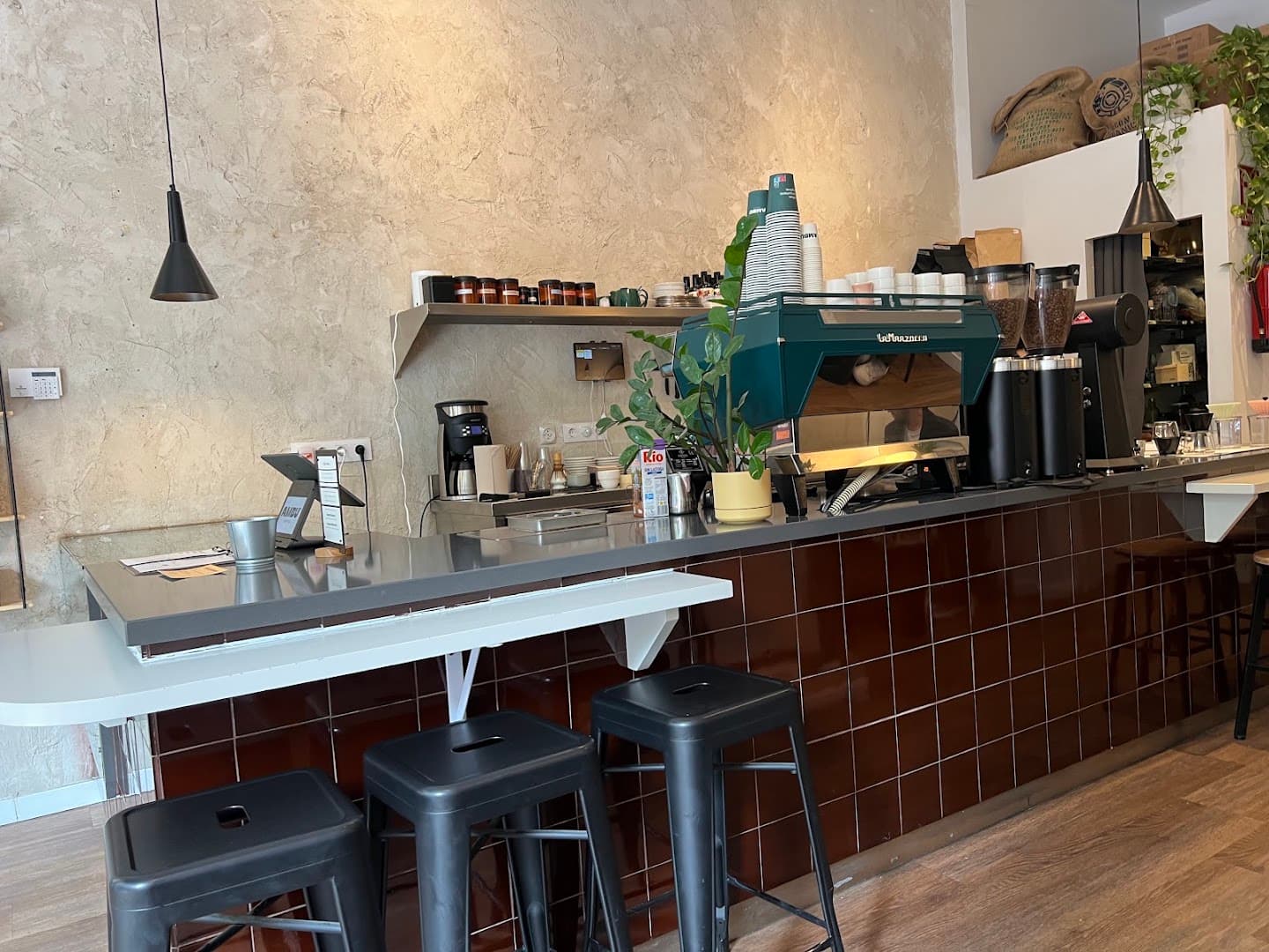 Ambu Coffee Nuñez | Specialty Coffee Shop - specialty coffee shop in Salamanca