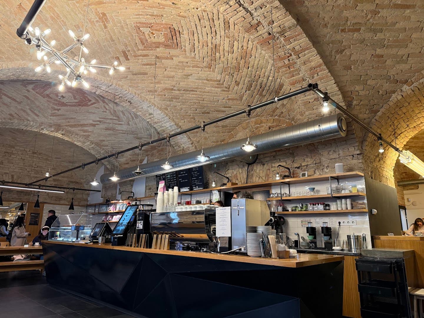 espresso embassy specialty coffee shop in Budapest - photo 6