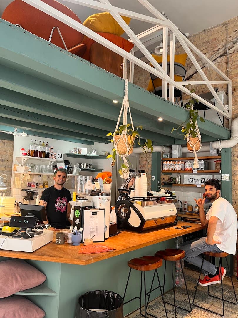 Anton - specialty coffee shop in District VIII