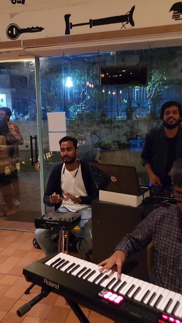 Mastermind Bicycle Cafe & Bar - specialty coffee shop in Mumbai