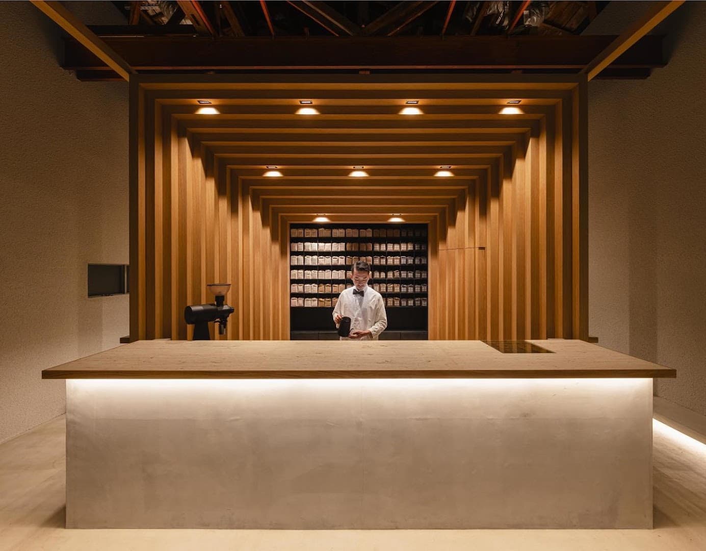 Koffee Mameya (Kakeru) - specialty coffee shop in Tokyo