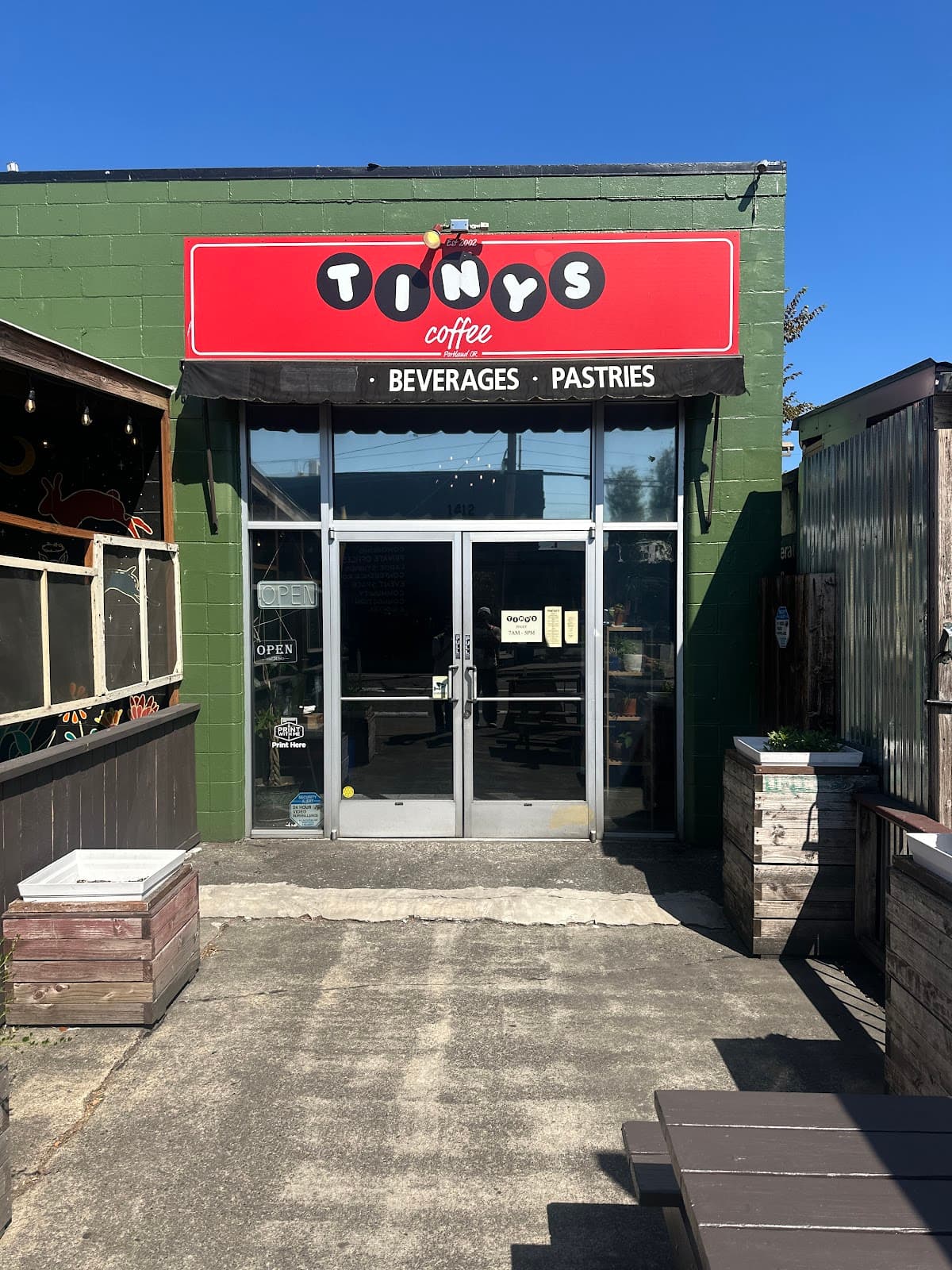 Tiny's Coffee - specialty coffee shop in Buckman