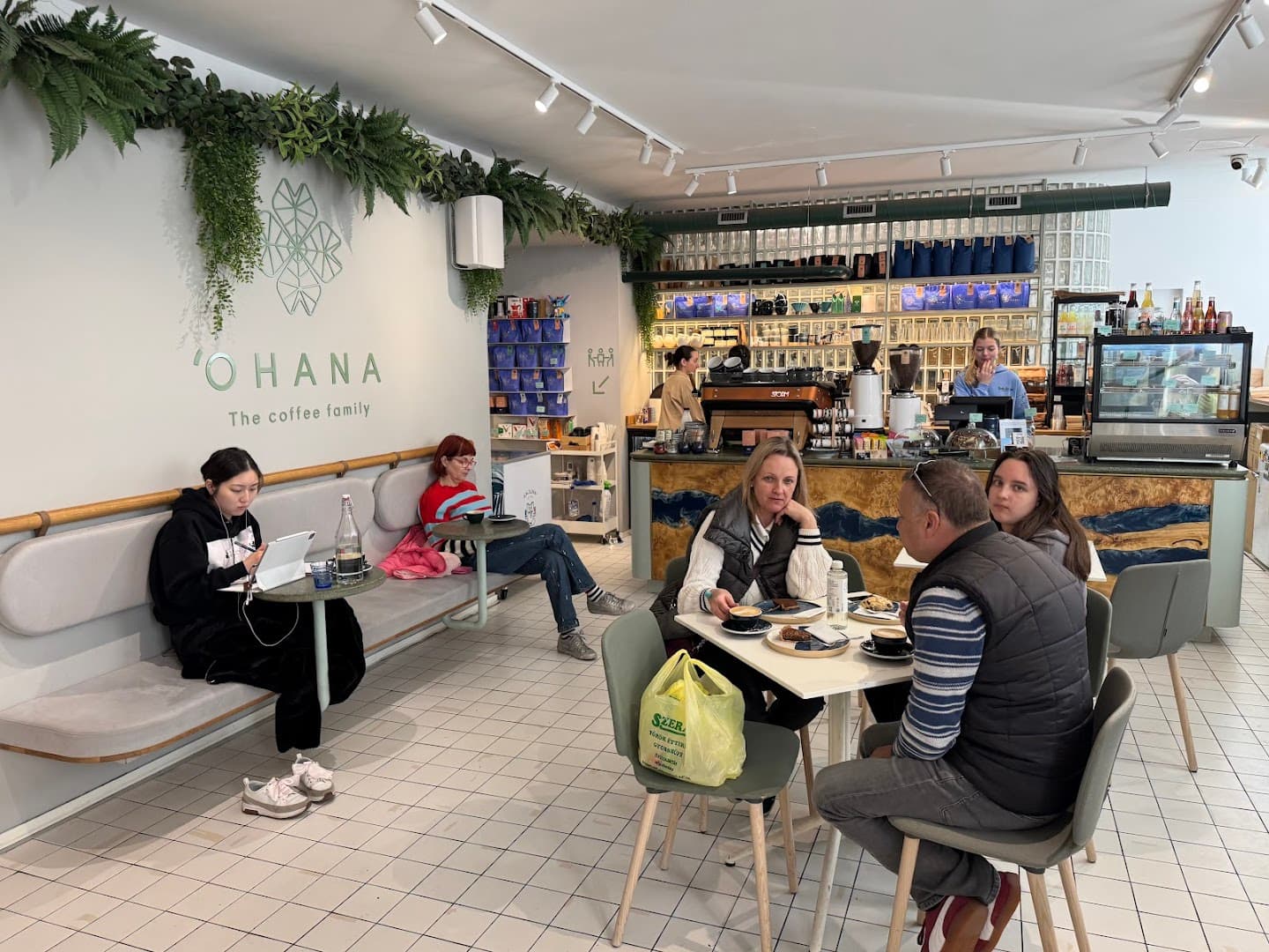 Ohana - the coffee family - specialty coffee shop in V. kerület