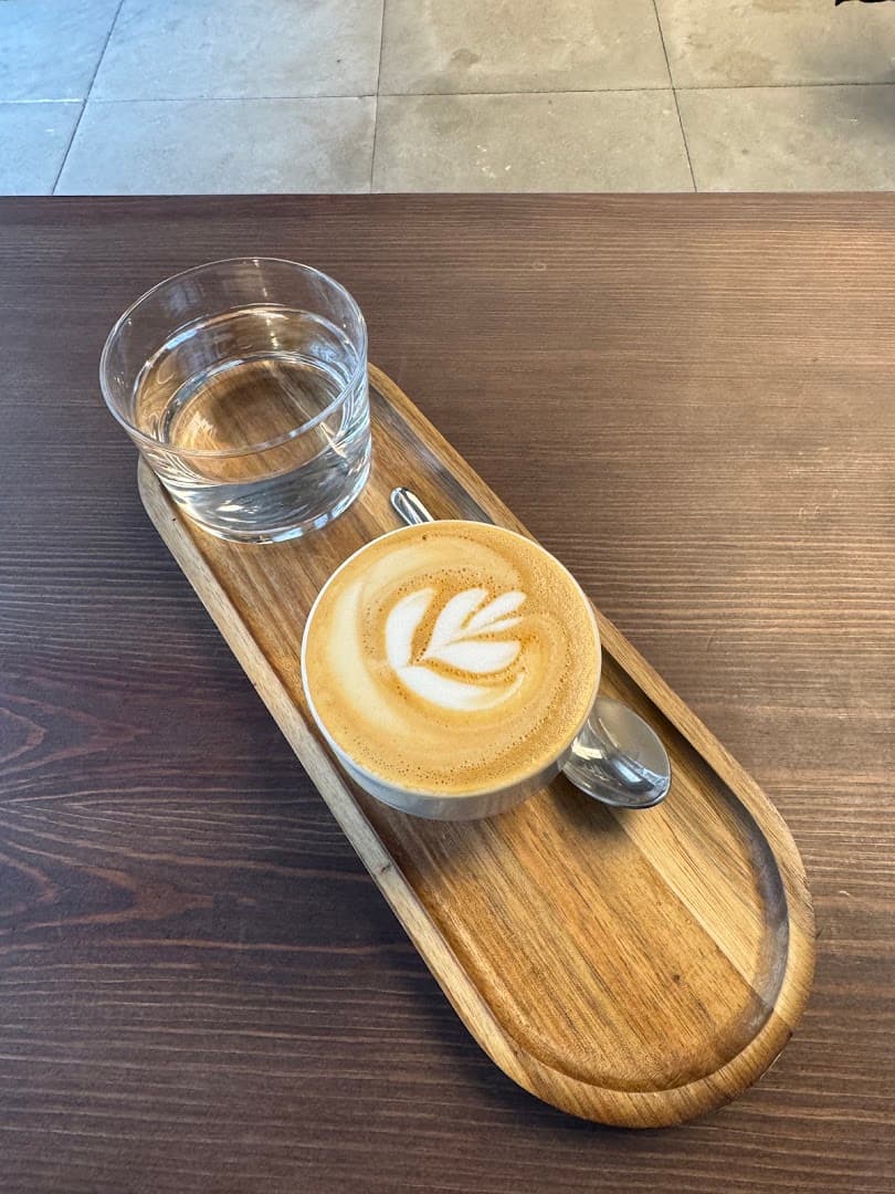 KALVE Caumartin - specialty coffee shop in Paris