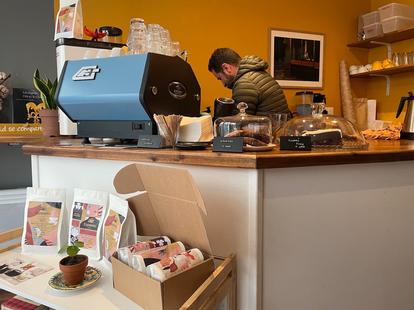 Espeletia Café - Coffee Roaster - specialty coffee shop in Paris