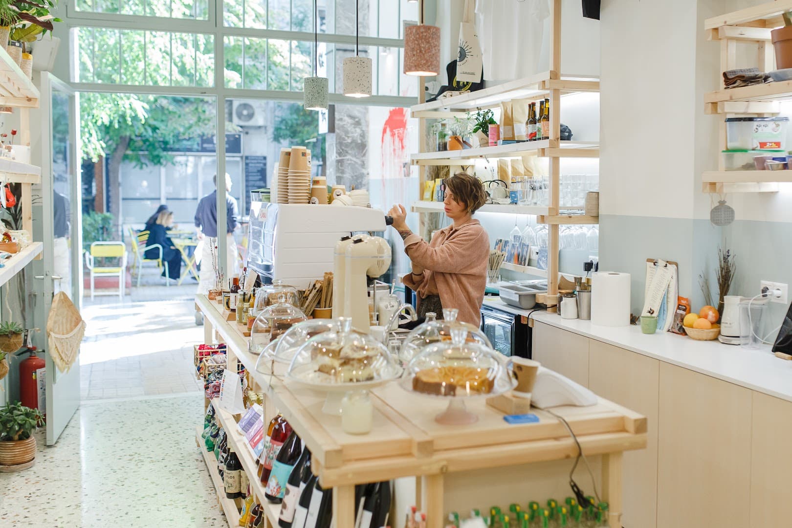 Interior of Santo Belto, specialty coffee shop in Athens