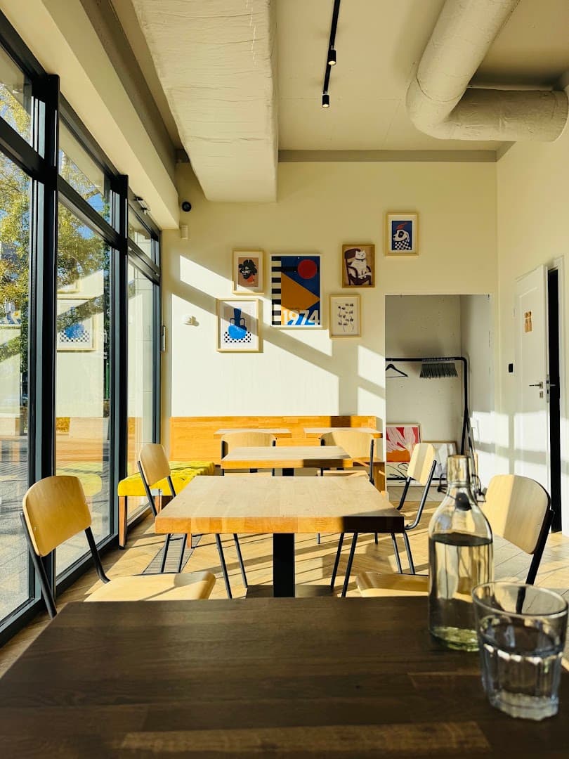The frame coffee - specialty coffee shop in Wola
