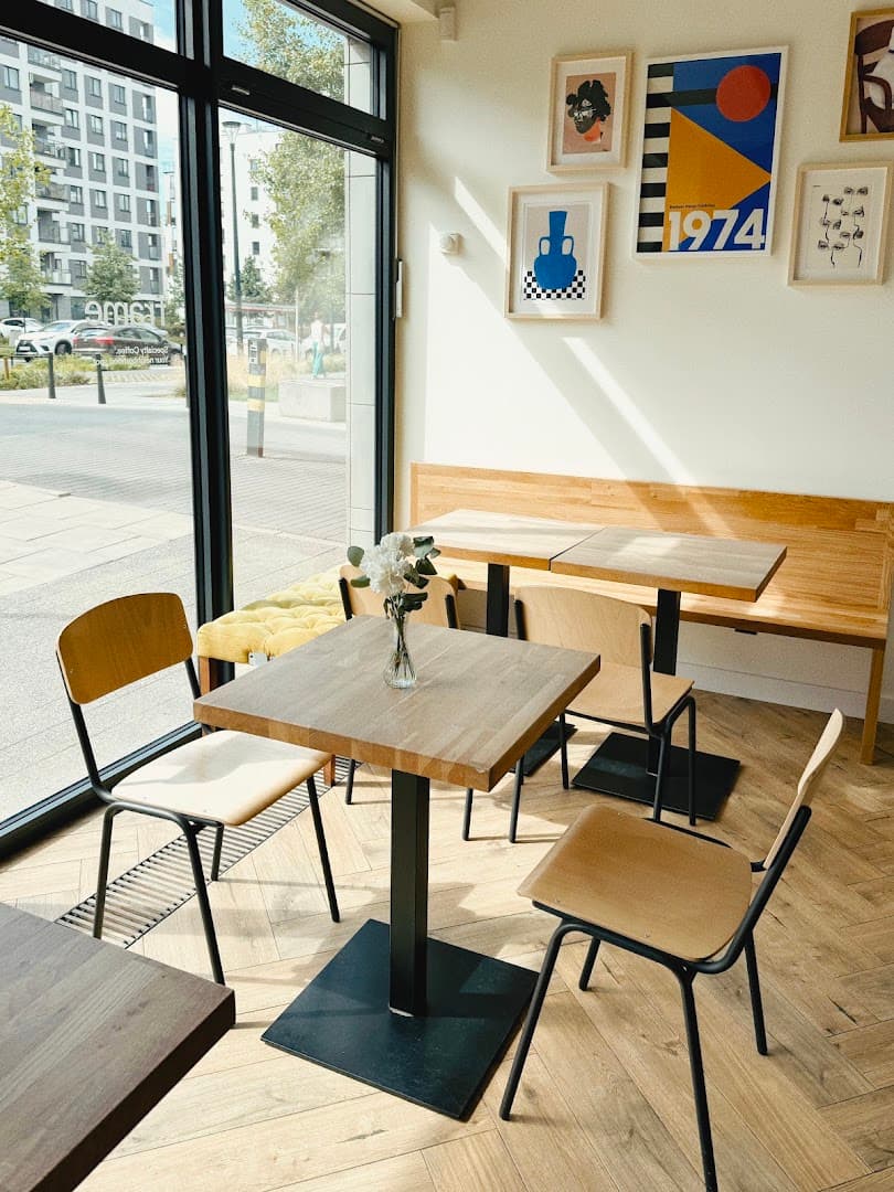 The frame coffee - specialty coffee shop in Wola