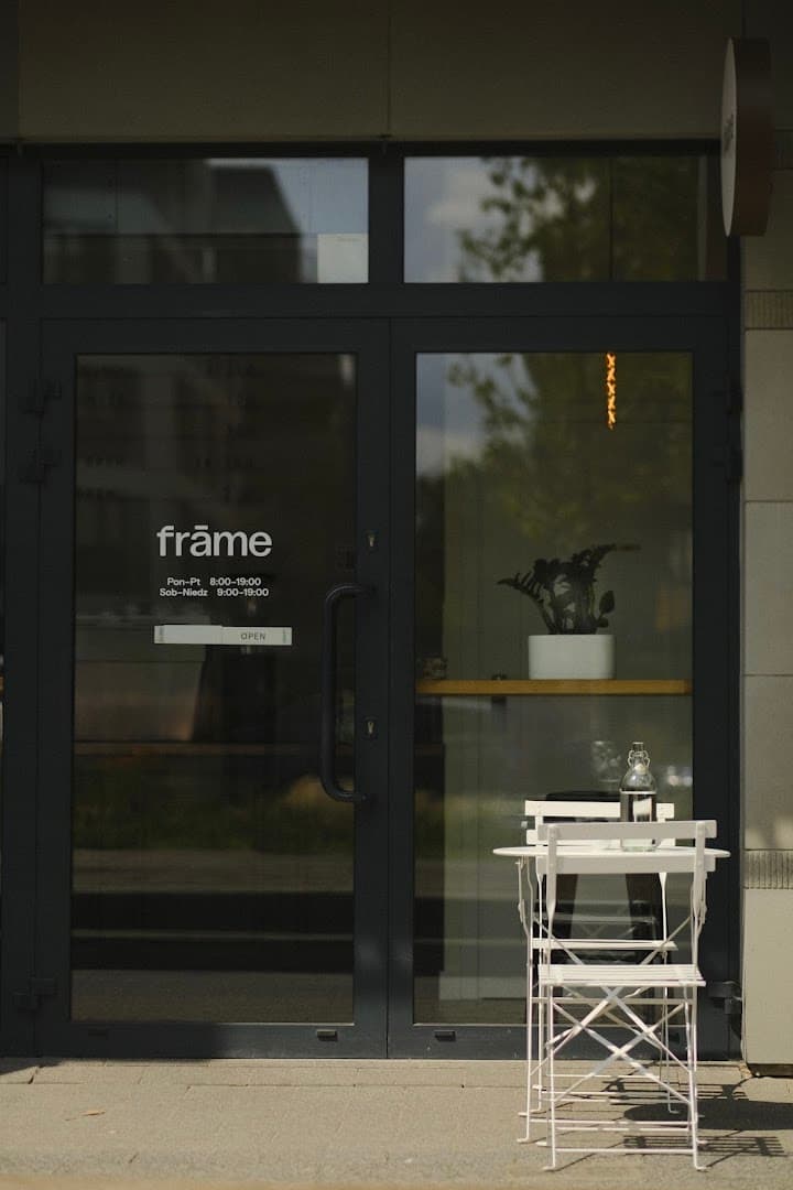 The frame coffee - specialty coffee shop in Wola