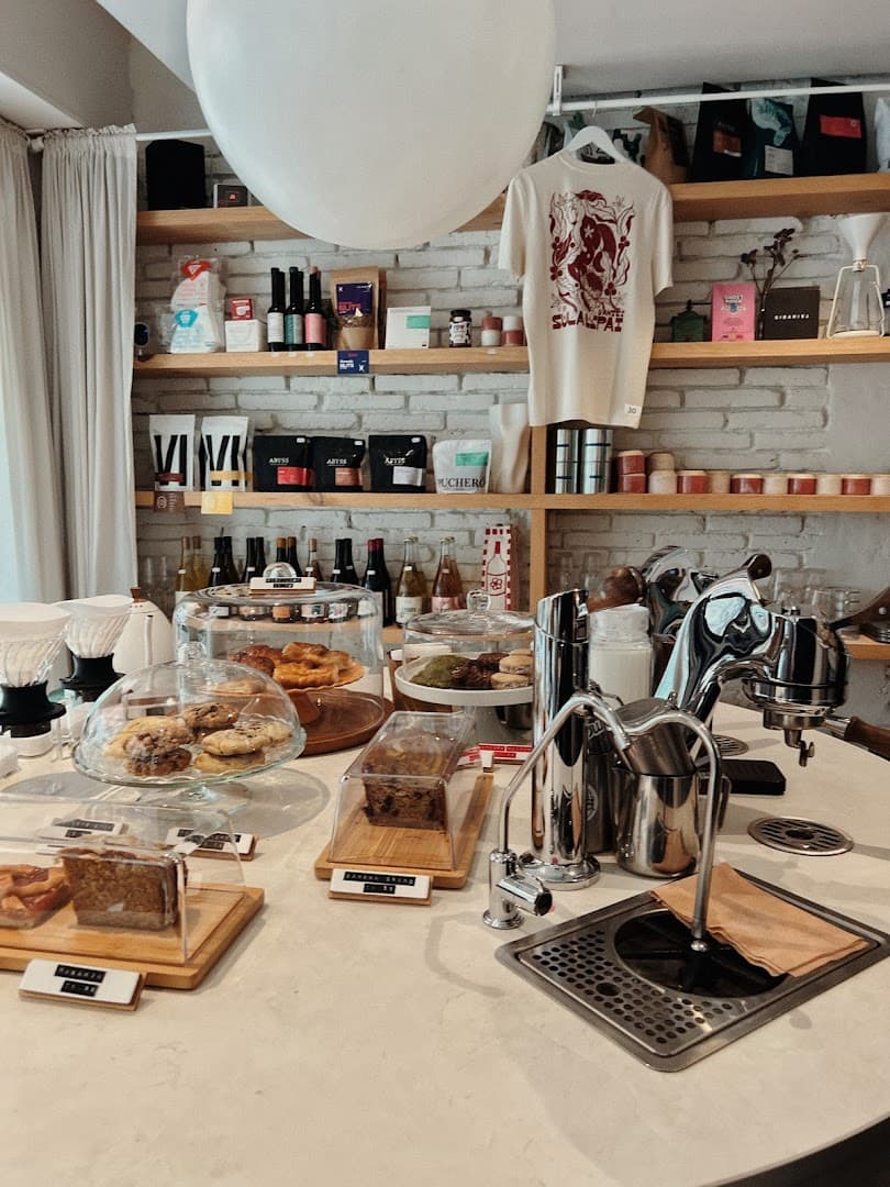 Sula Espai specialty coffee shop in Barcelona - photo 6
