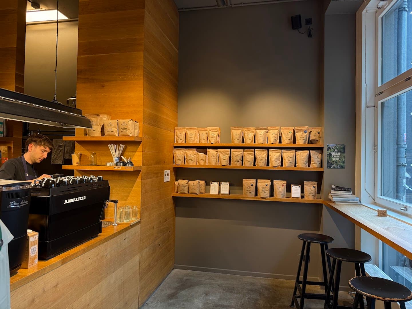The Barn Café Rosenthaler Platz - specialty coffee shop in Mitte