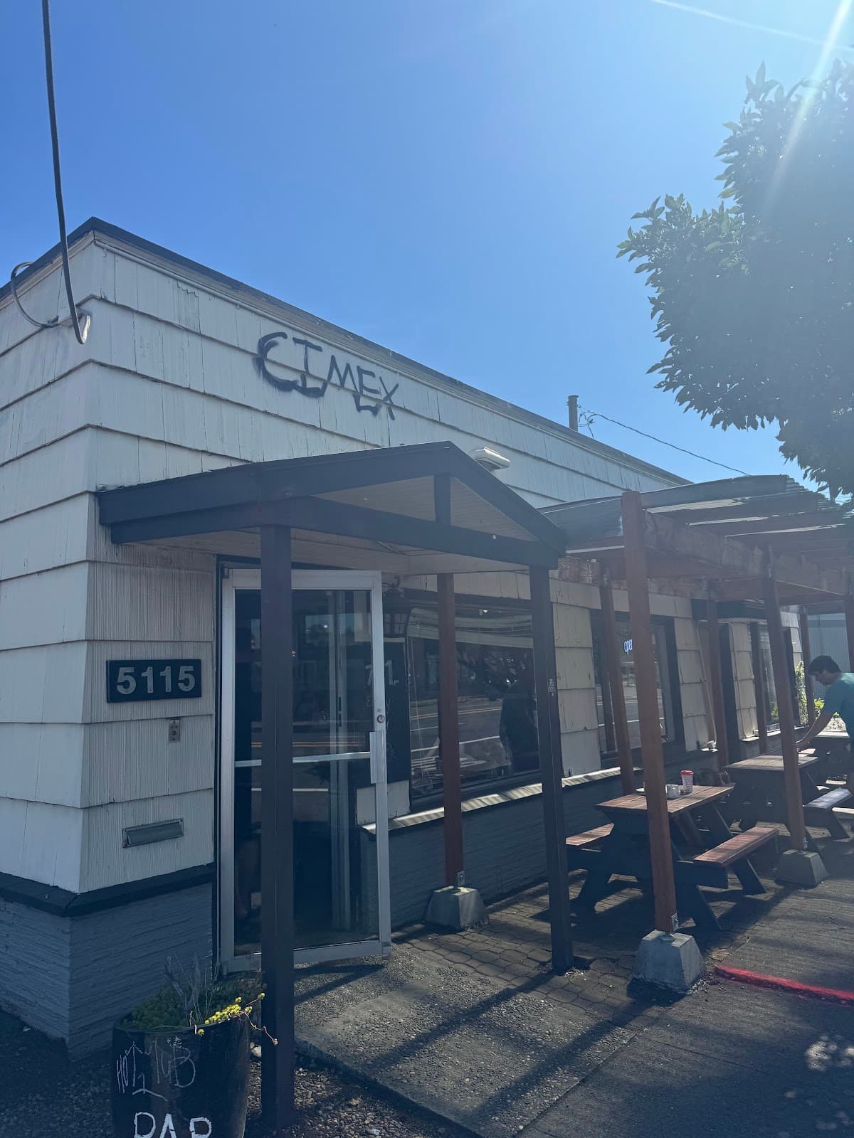 Speedboat Coffee - specialty coffee shop in Foster - Powell