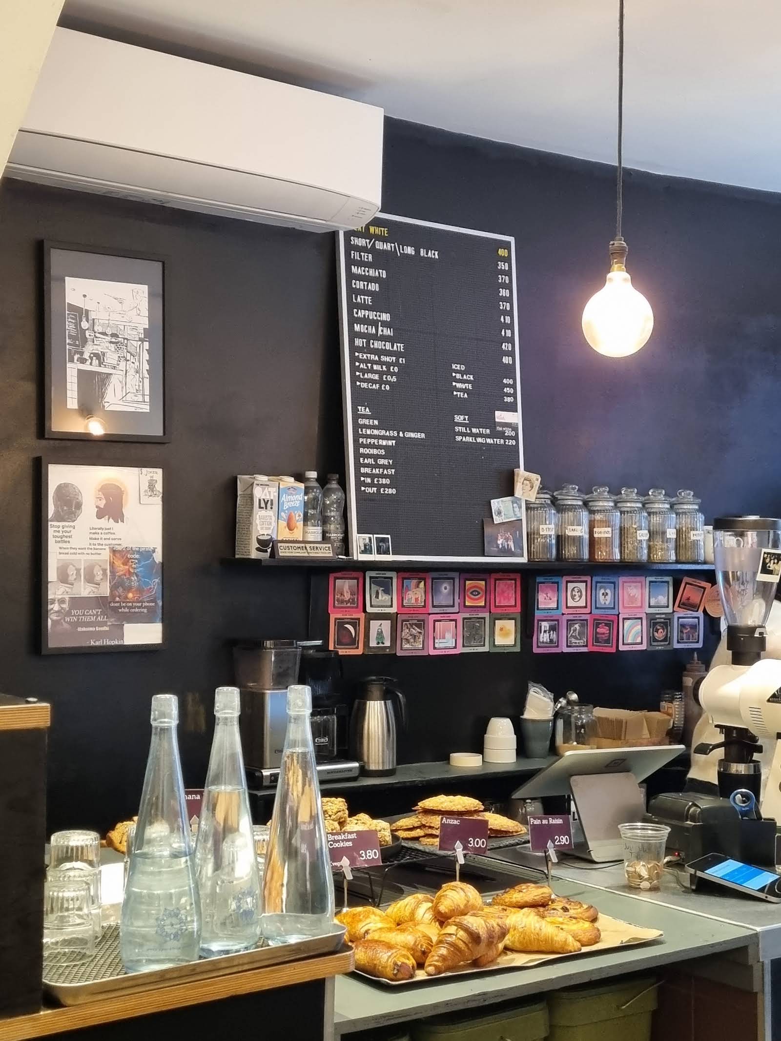 Flat White specialty coffee shop in London - photo 7