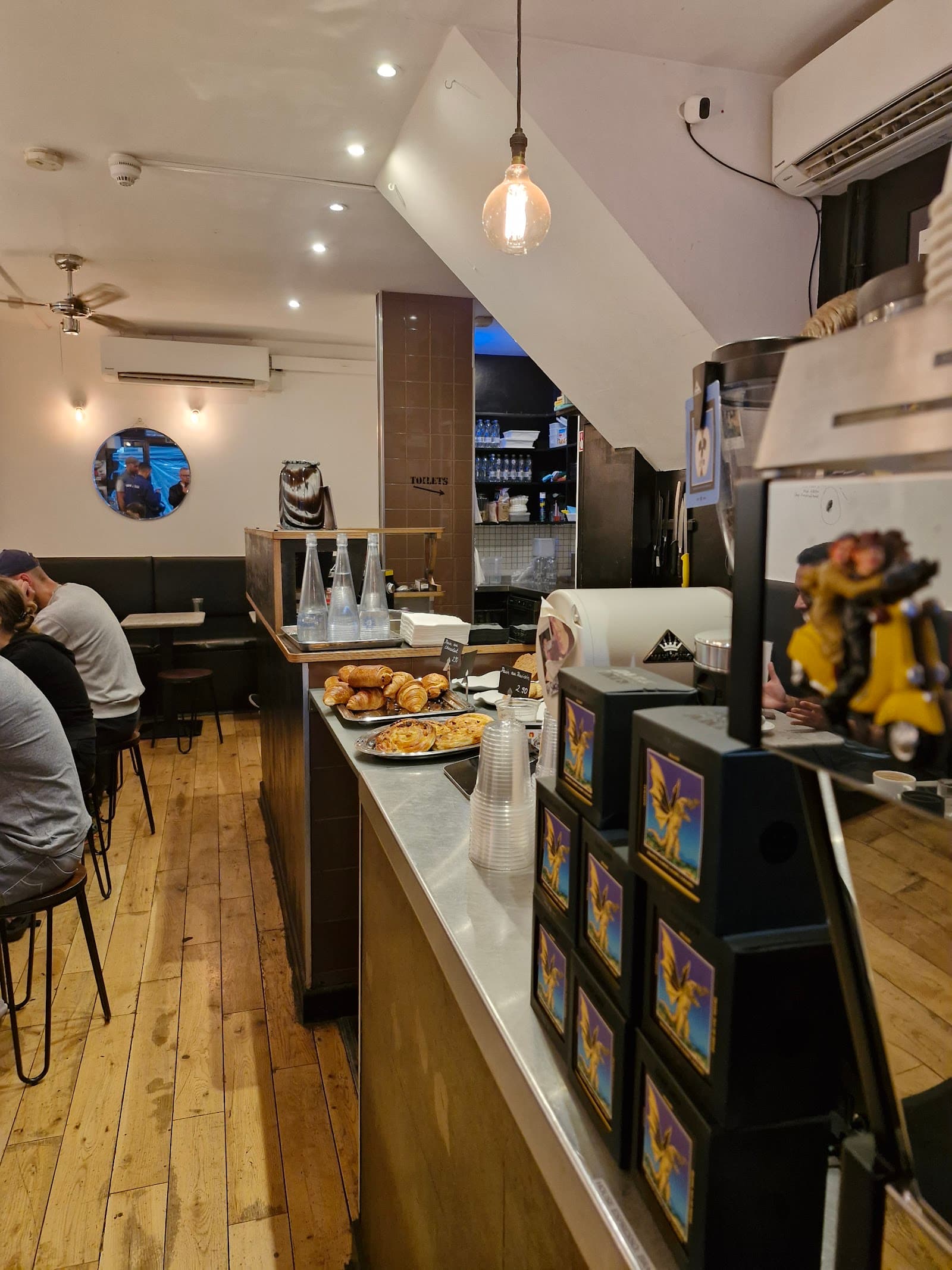 Flat White - specialty coffee shop in Soho