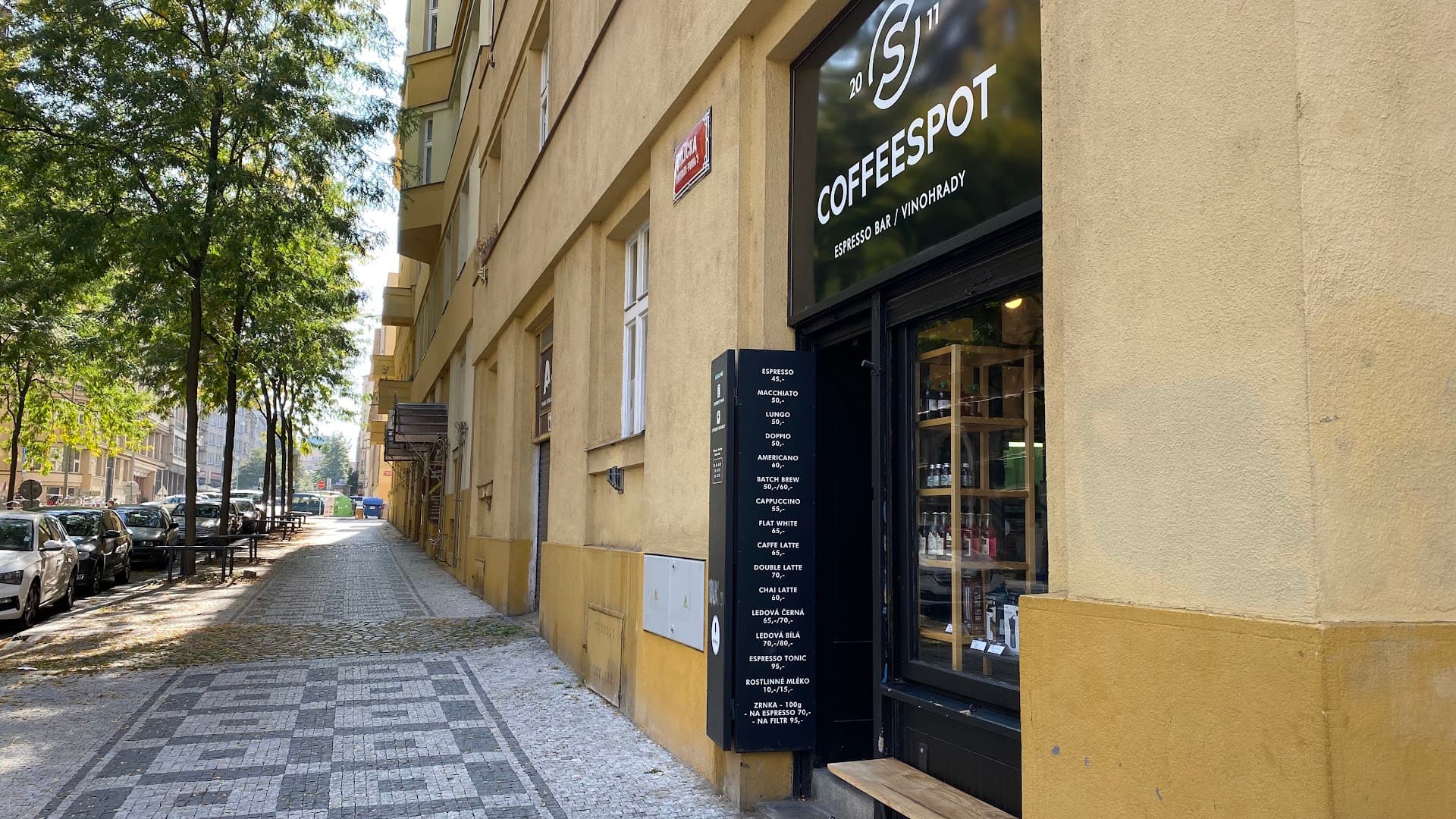 Mugshot Coffee - specialty coffee shop in Prague