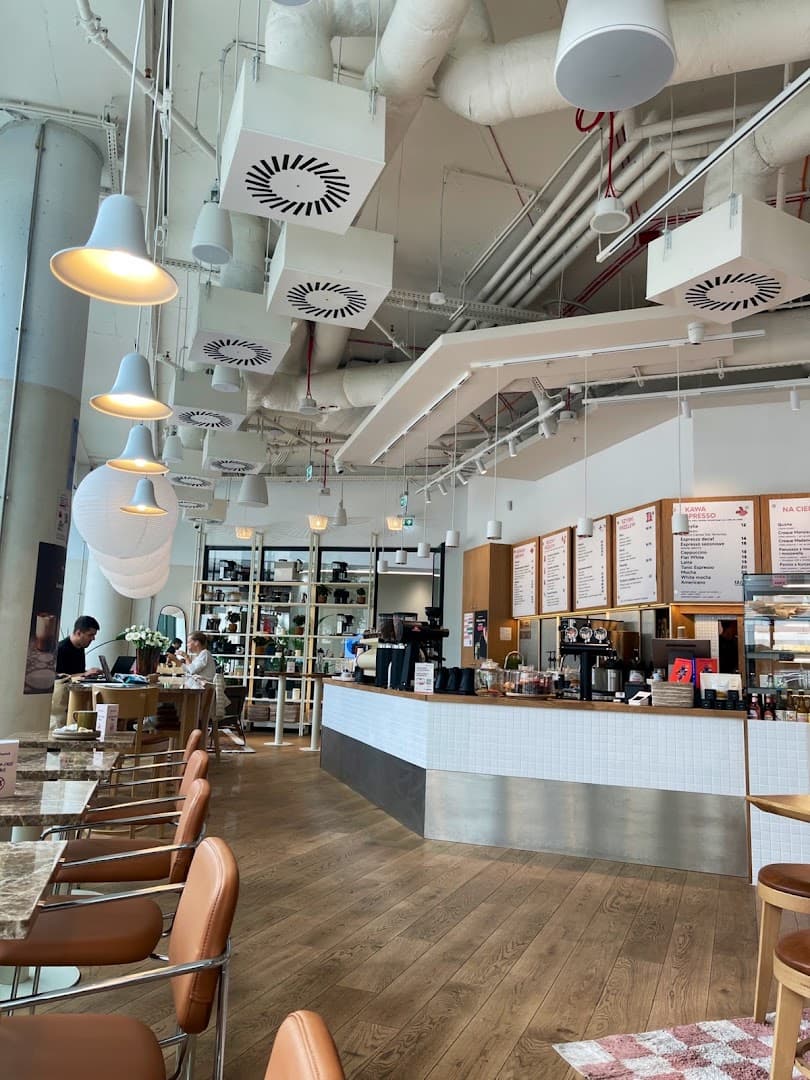 Interior of Coffeedesk Kawiarnia The Form, specialty coffee shop in Warsaw