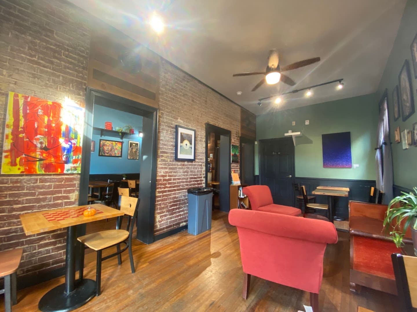 Common Ground Cafe Cooperative - specialty coffee shop in Baltimore