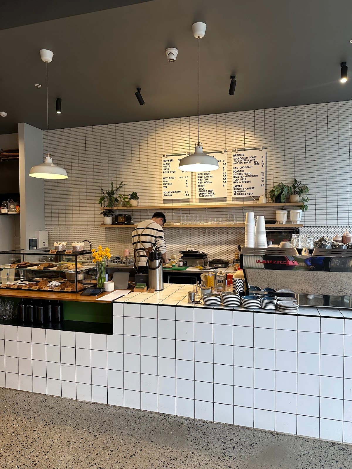 Elle Coffee - specialty coffee shop in Carnegie