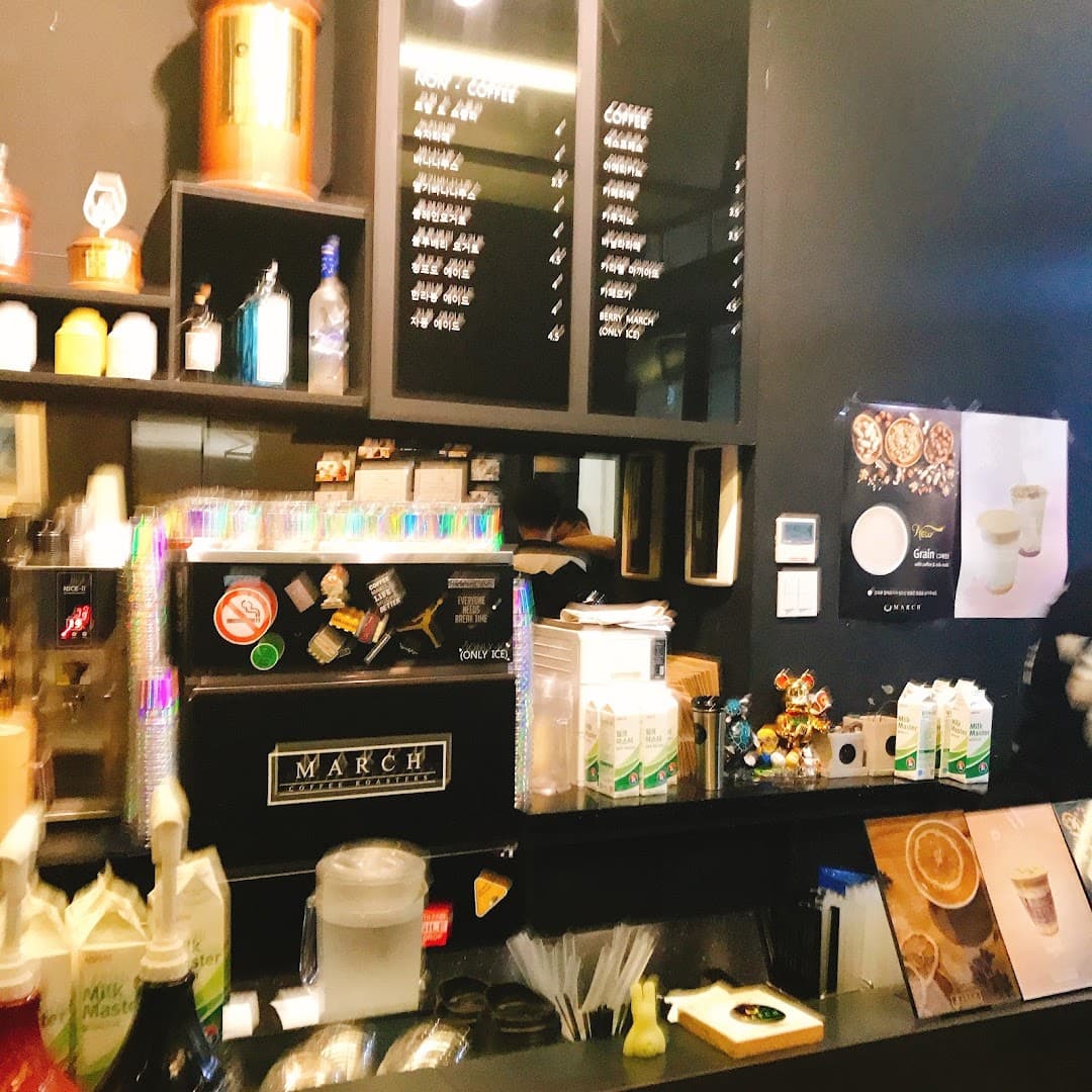March Coffee Roasters - specialty coffee shop in Seoul